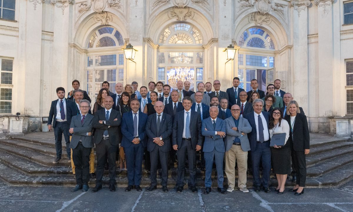 Nell’anniversario dei 50 anni, IVECO celebra nuovi record sulla strada del cambiamento  - - Lombardia Truck