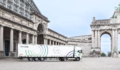 IVECO al Tour d’Europe: oltre 5.000 km a bordo di un camion alimentato a Bio-LNG per consolidare il percorso  verso la mobilità sostenibile - Lombardia Truck