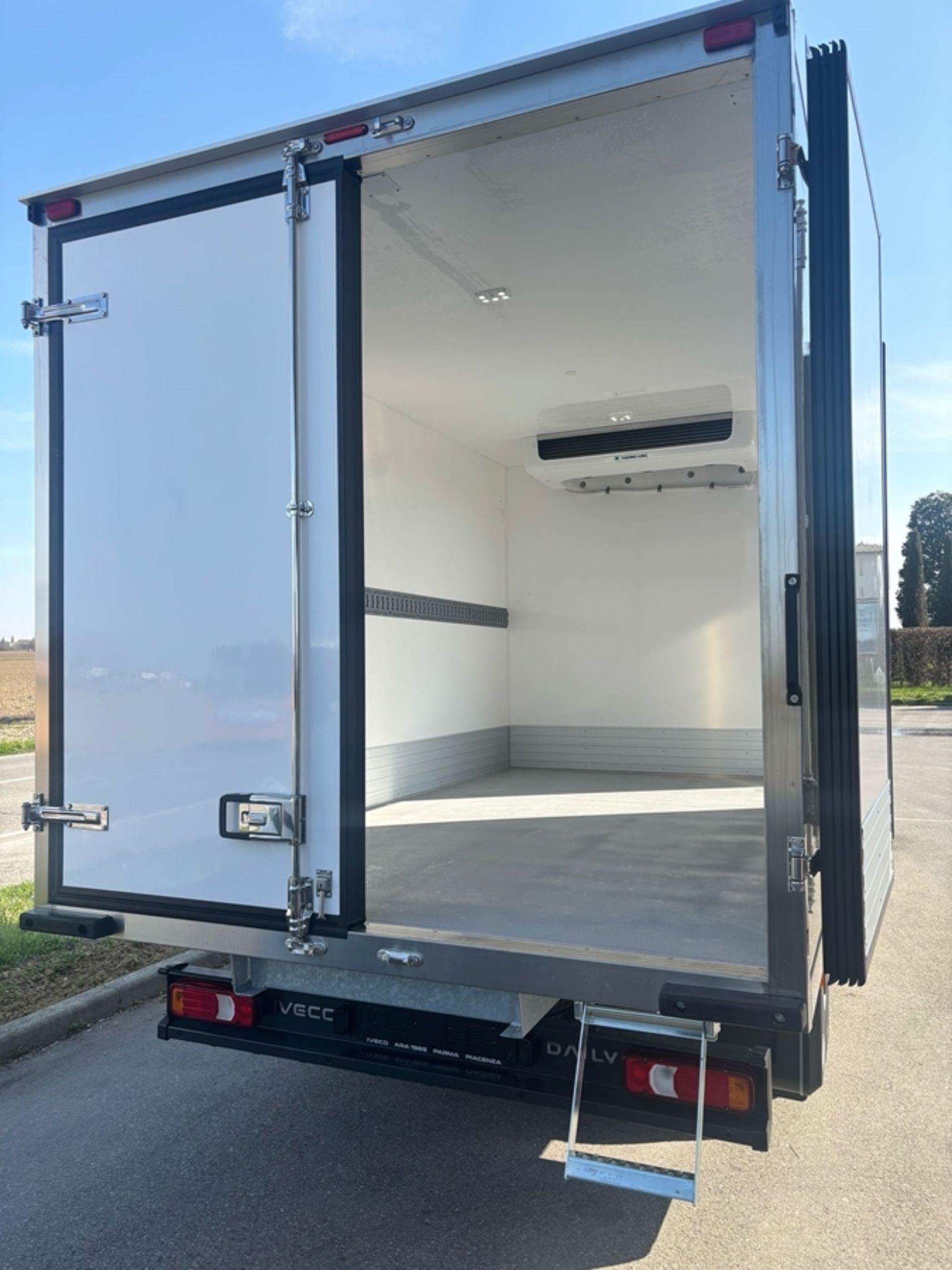 IVECO 35C16H3.0 - Lombardia Truck