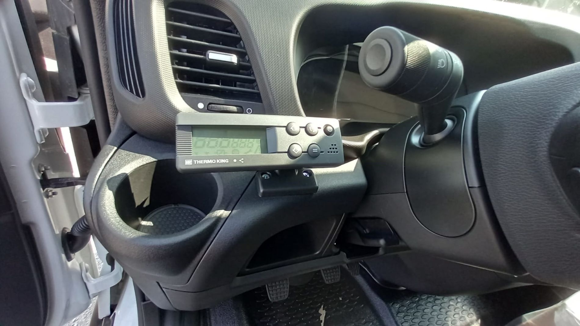 IVECO 35C16H3.0 - Lombardia Truck