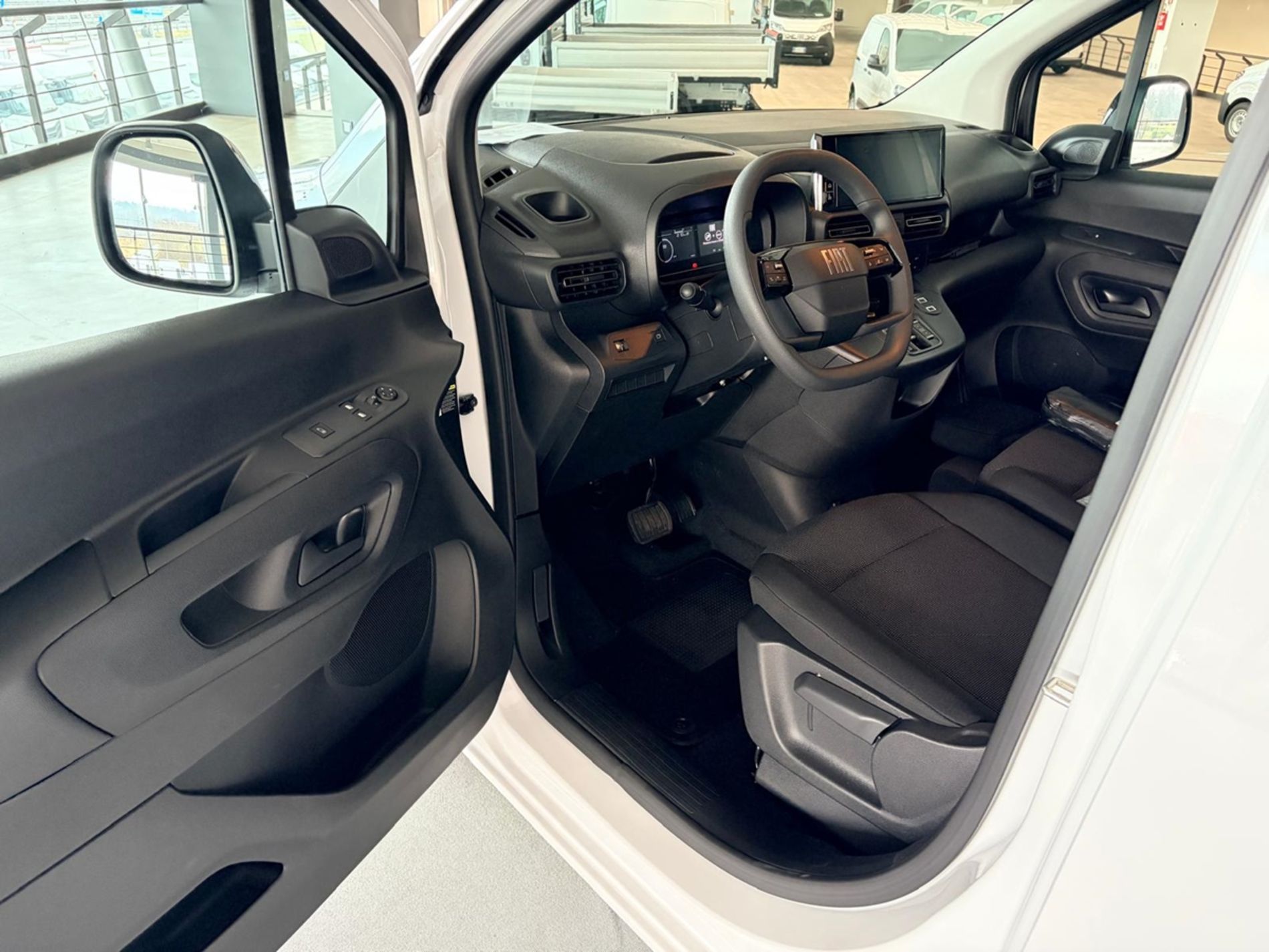 Fiat DOBL0'  LH1  1.5 130CV KM0 - Lombardia Truck