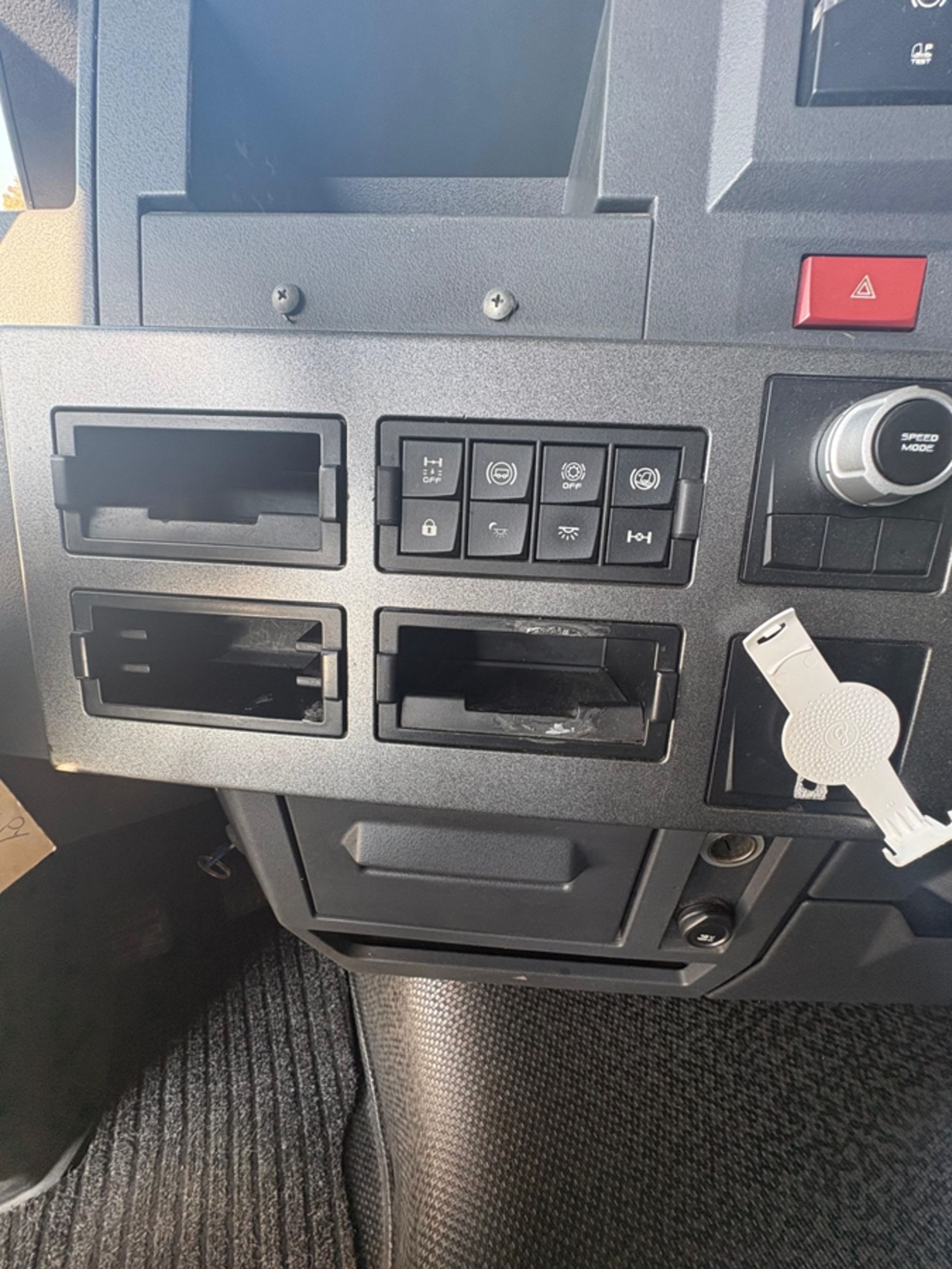 RENAULT TRUCKS T RANGE 460.18 - Lombardia Truck