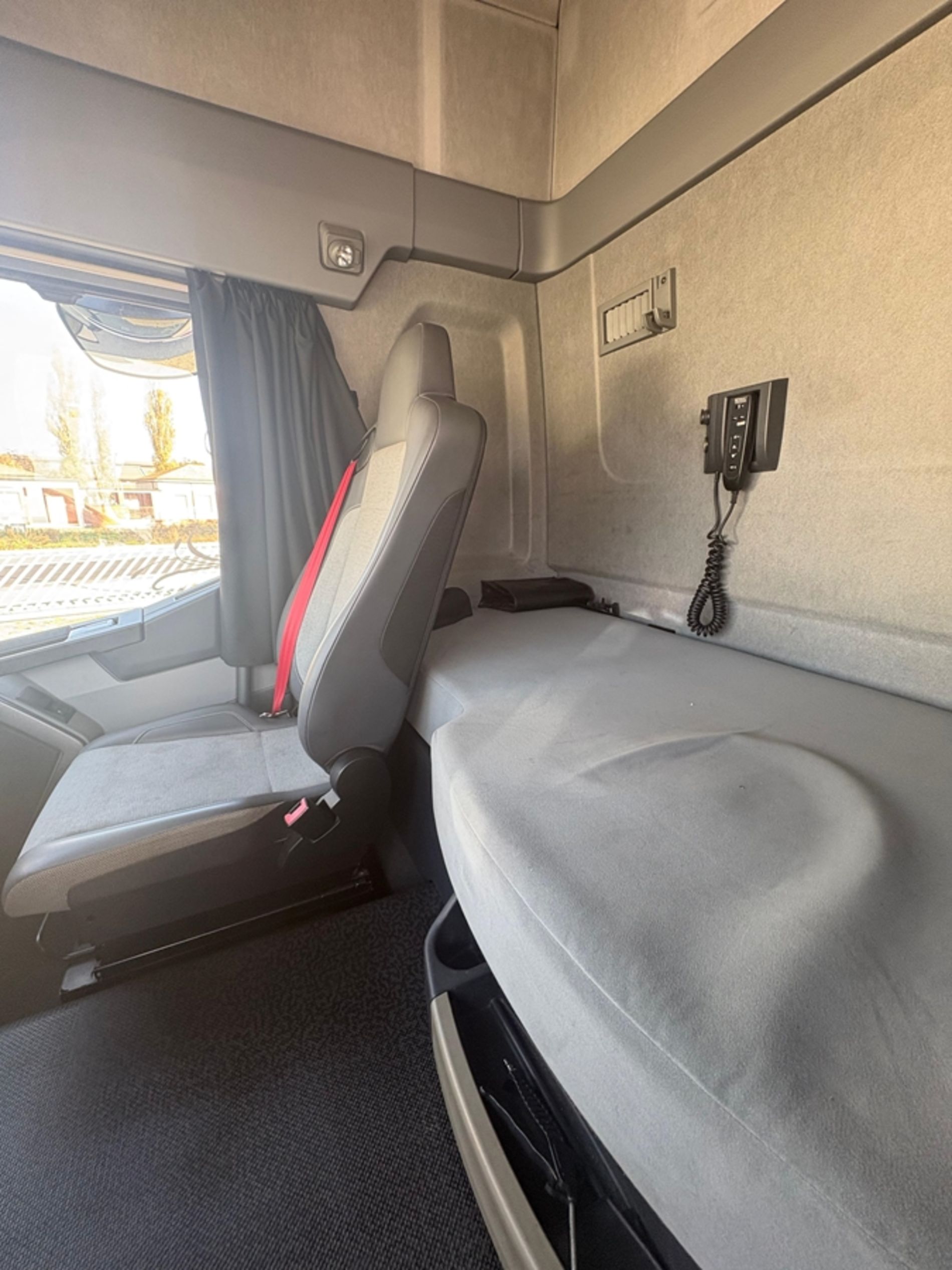 RENAULT TRUCKS T RANGE 460.18 - Lombardia Truck