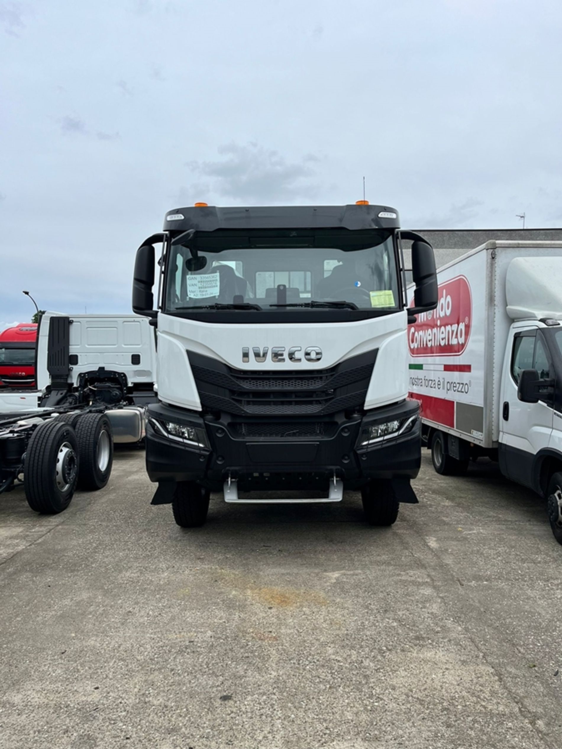 IVECO T-Way - Lombardia Truck