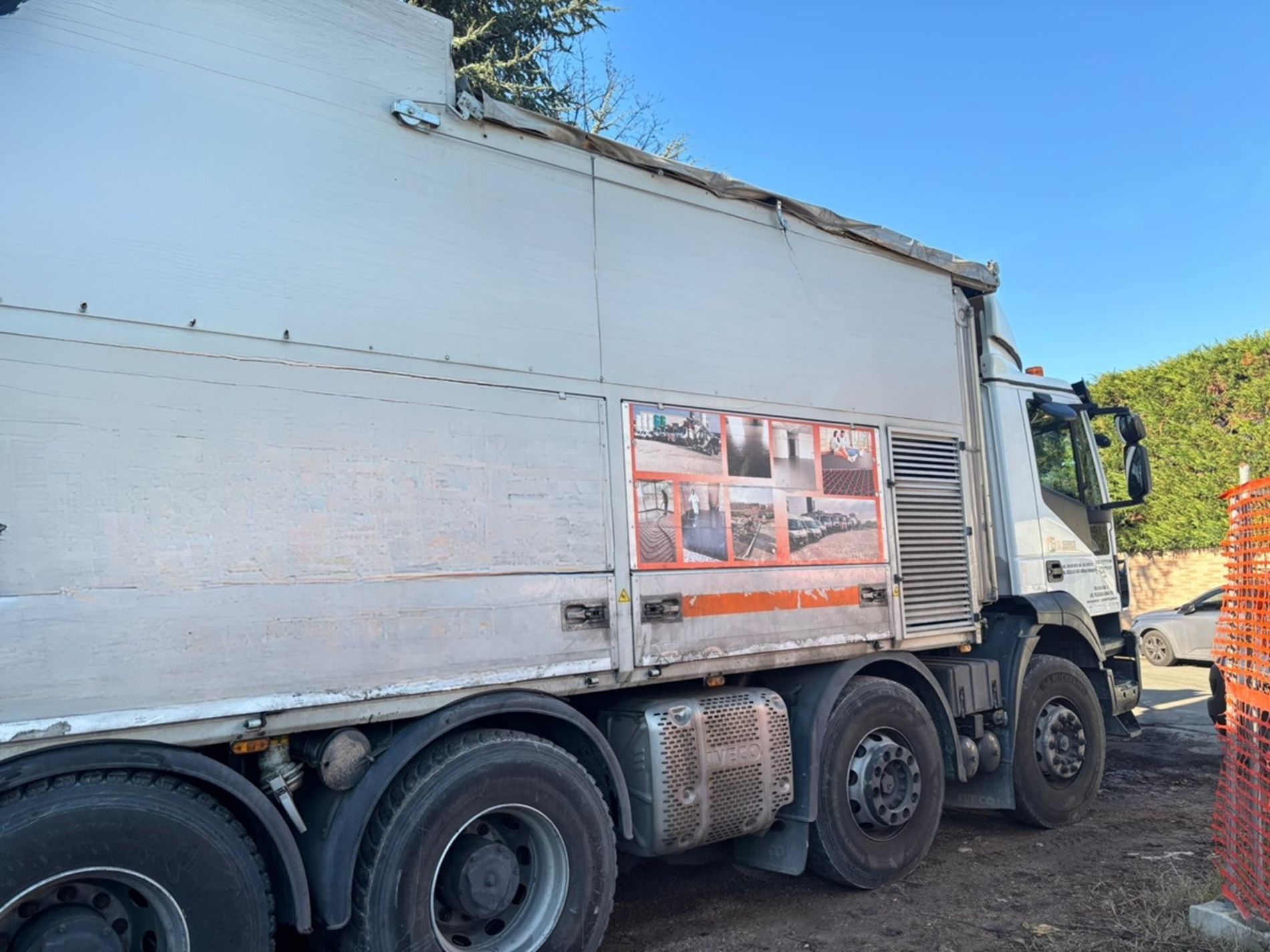 IVECO Mod. IVECO - Lombardia Truck