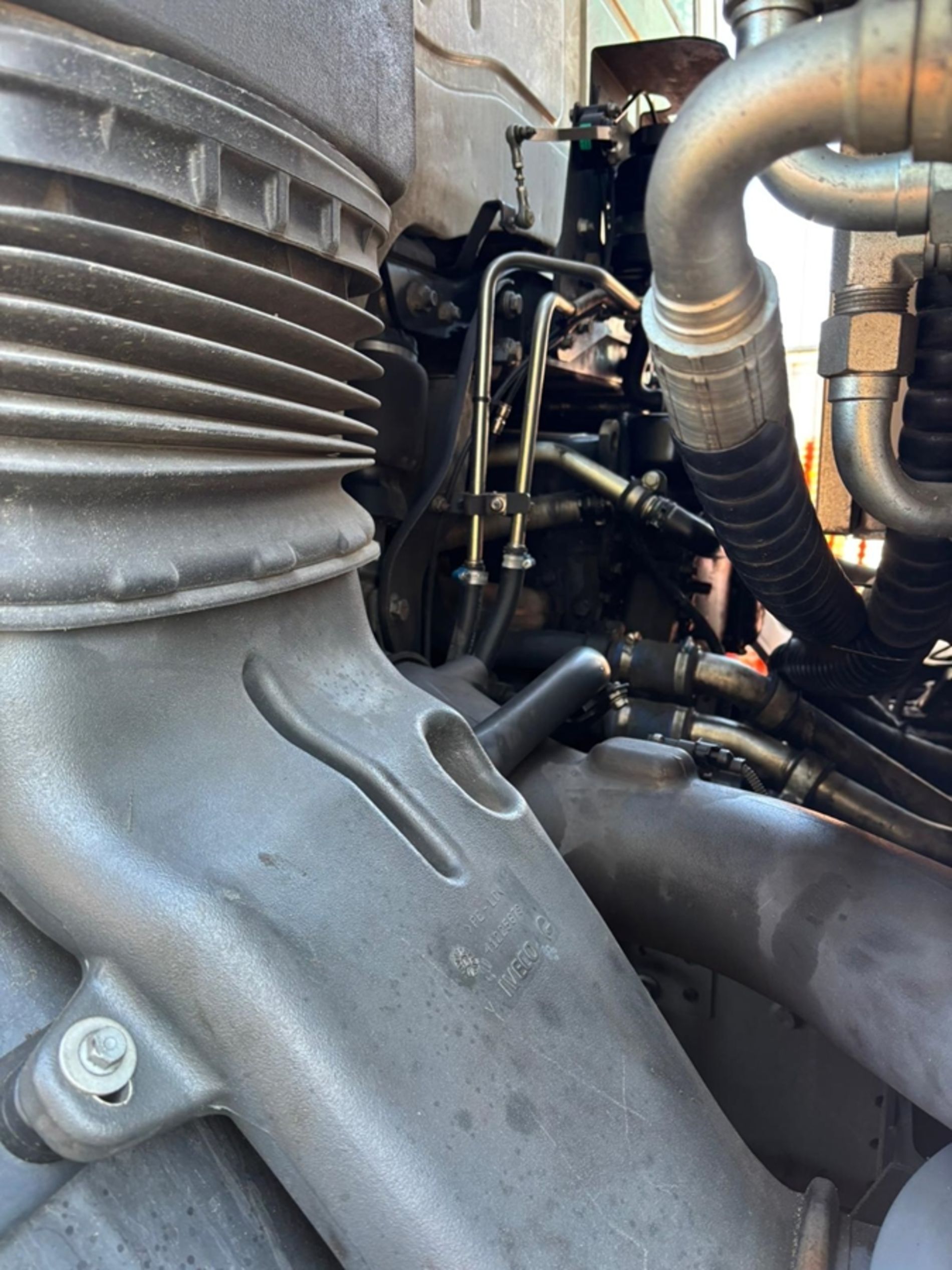 IVECO Mod. IVECO - Lombardia Truck