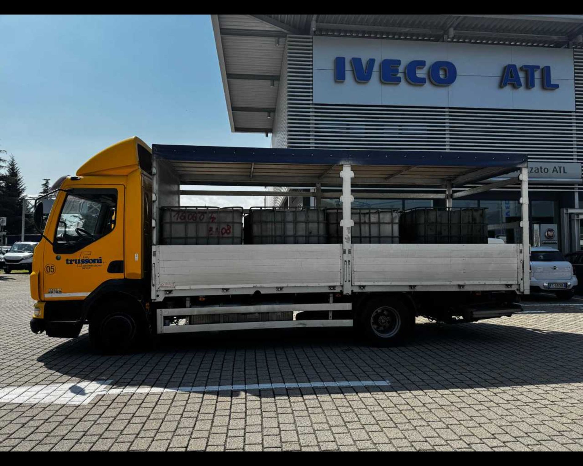 DAF 45.180 CENT e SPONDA - Lombardia Truck