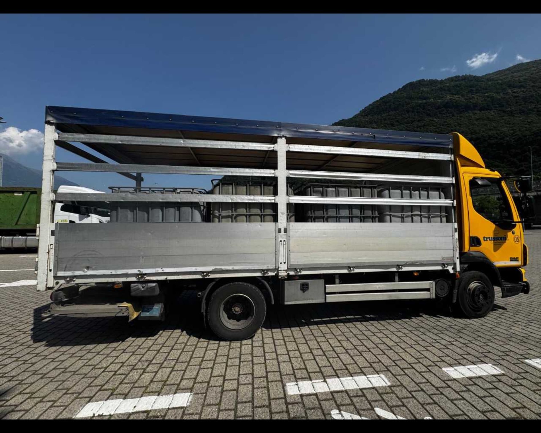 DAF 45.180 CENT e SPONDA - Lombardia Truck