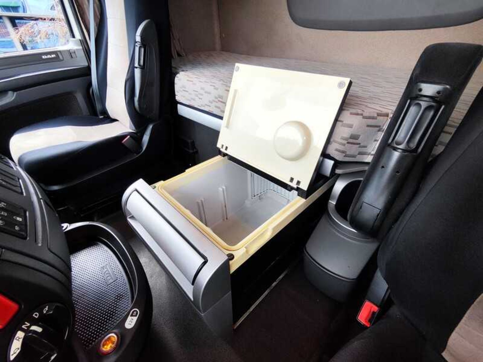 DAF XF 460 TRATTORE - Lombardia Truck