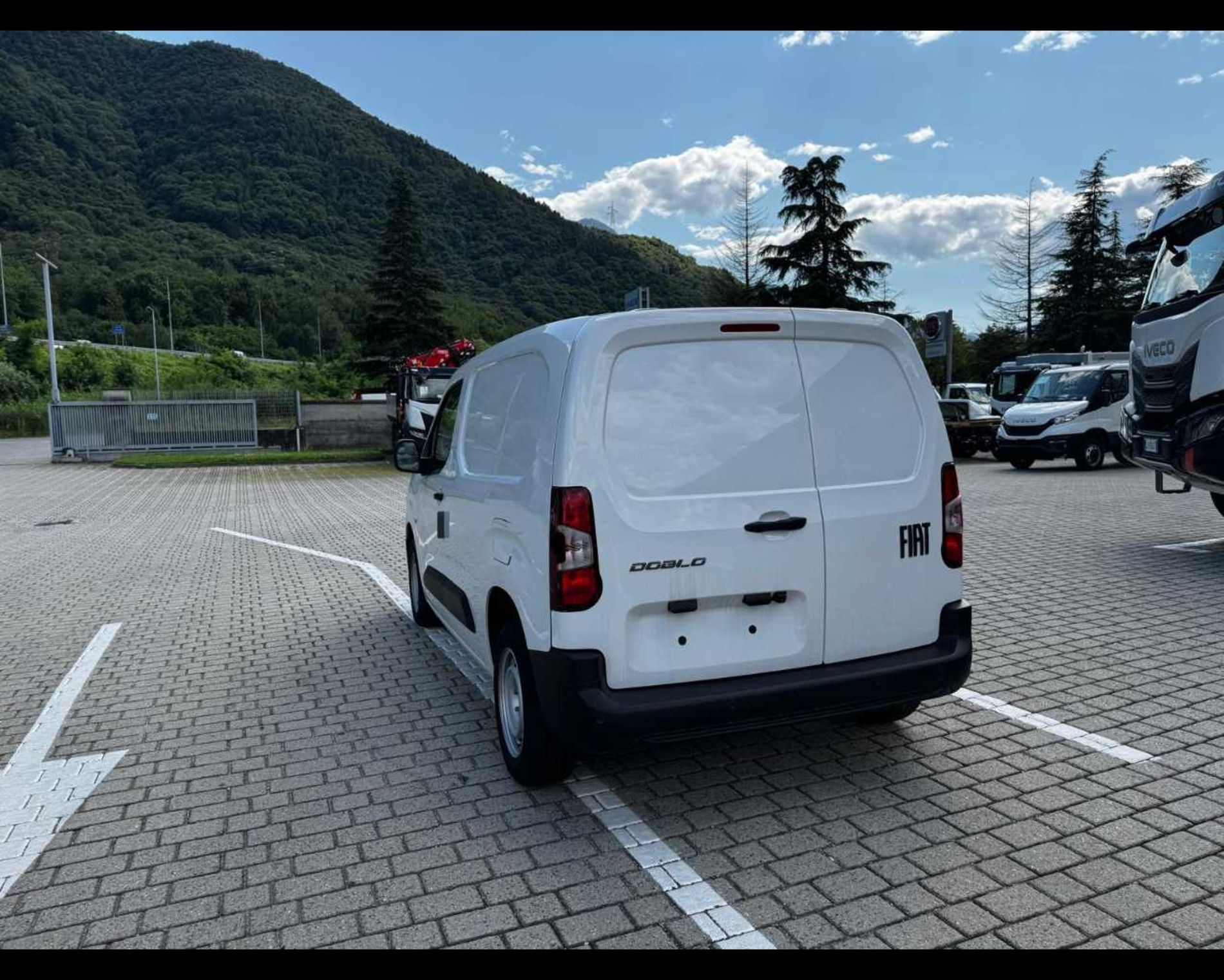 Fiat Doblò Serie 3 Van Ch1 1.5 Bluehdi 100cv Mt6 - Lombardia Truck