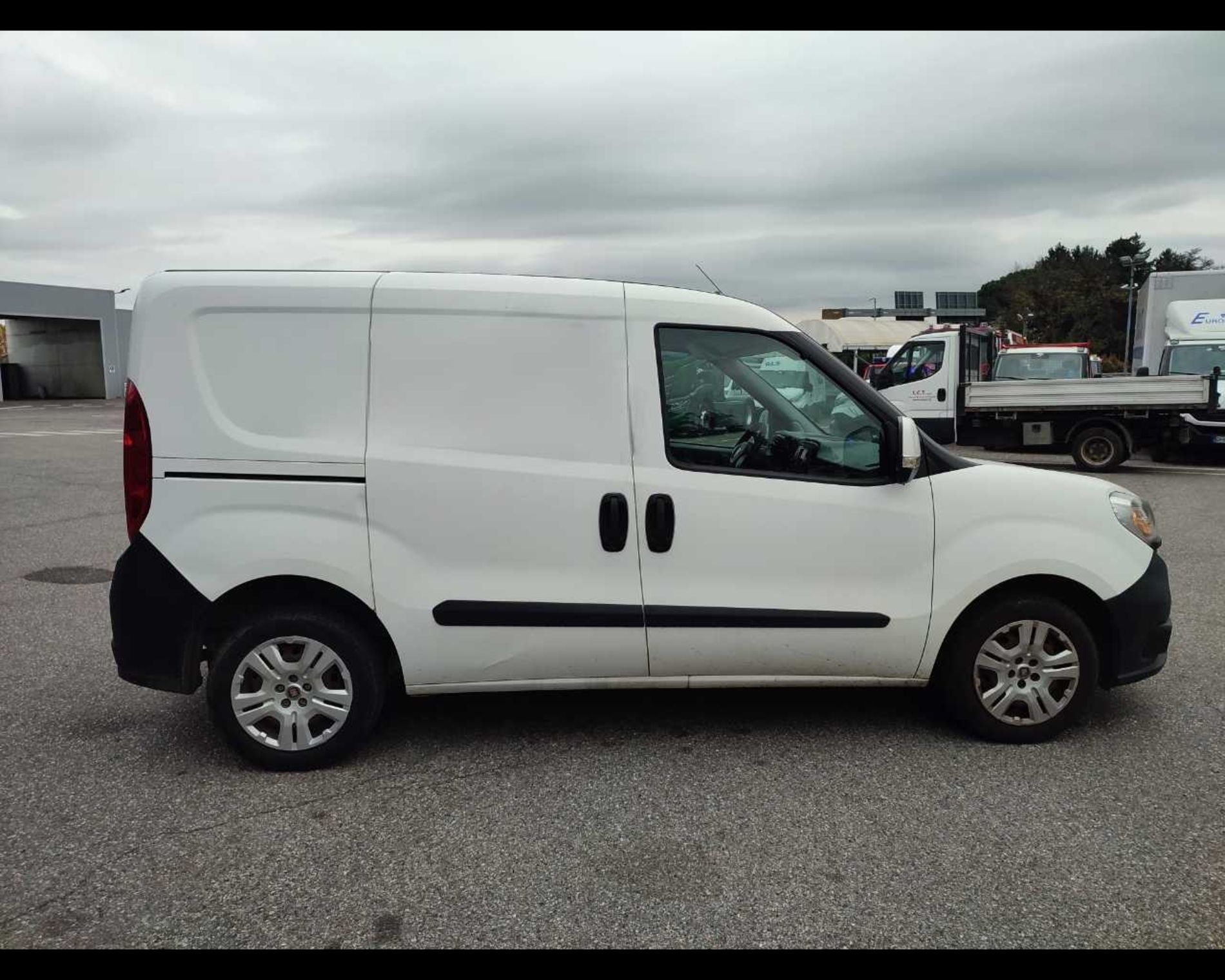 Fiat Doblo cargo 1.3 mjt 16v 90cv 15q E5+ - Lombardia Truck