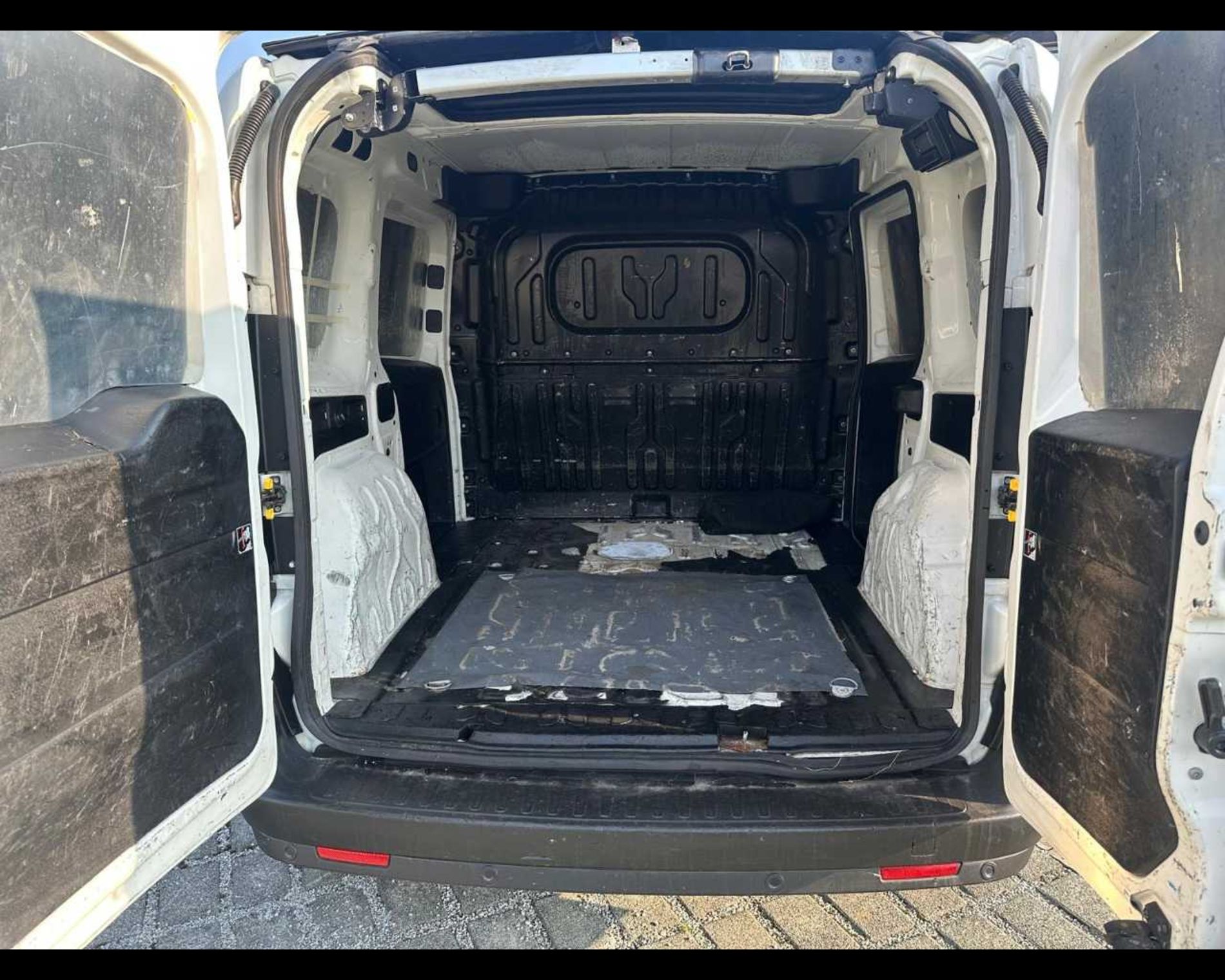 Fiat DOBLO' - FURGONE - Lombardia Truck