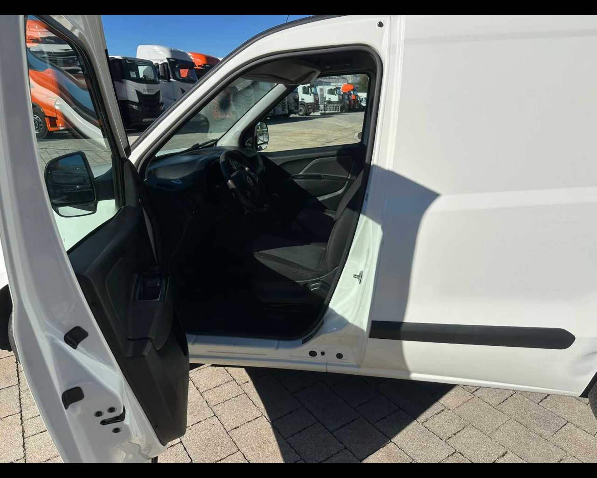 Fiat DOBLO' - FURGONE - Lombardia Truck