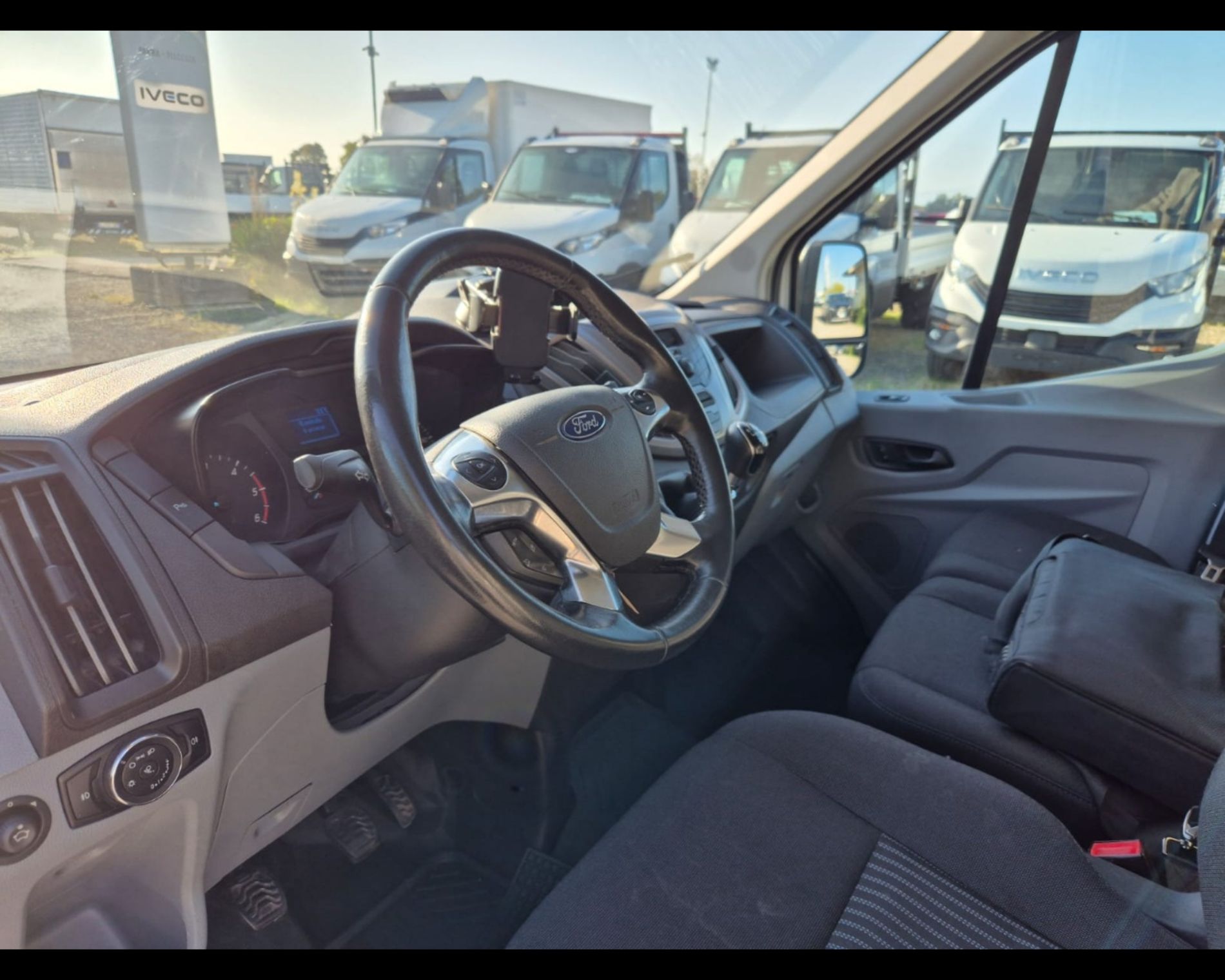 FORD 190  2.5 - FURGONE - Lombardia Truck