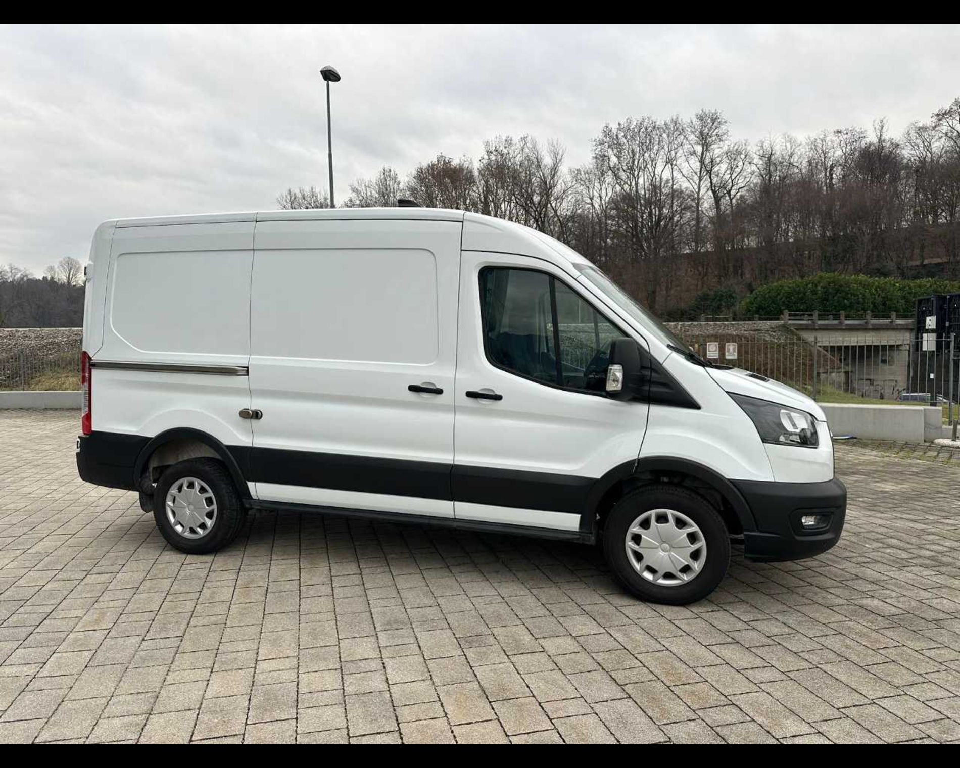 FORD TRANSIT 330 L - FURGONE - Lombardia Truck