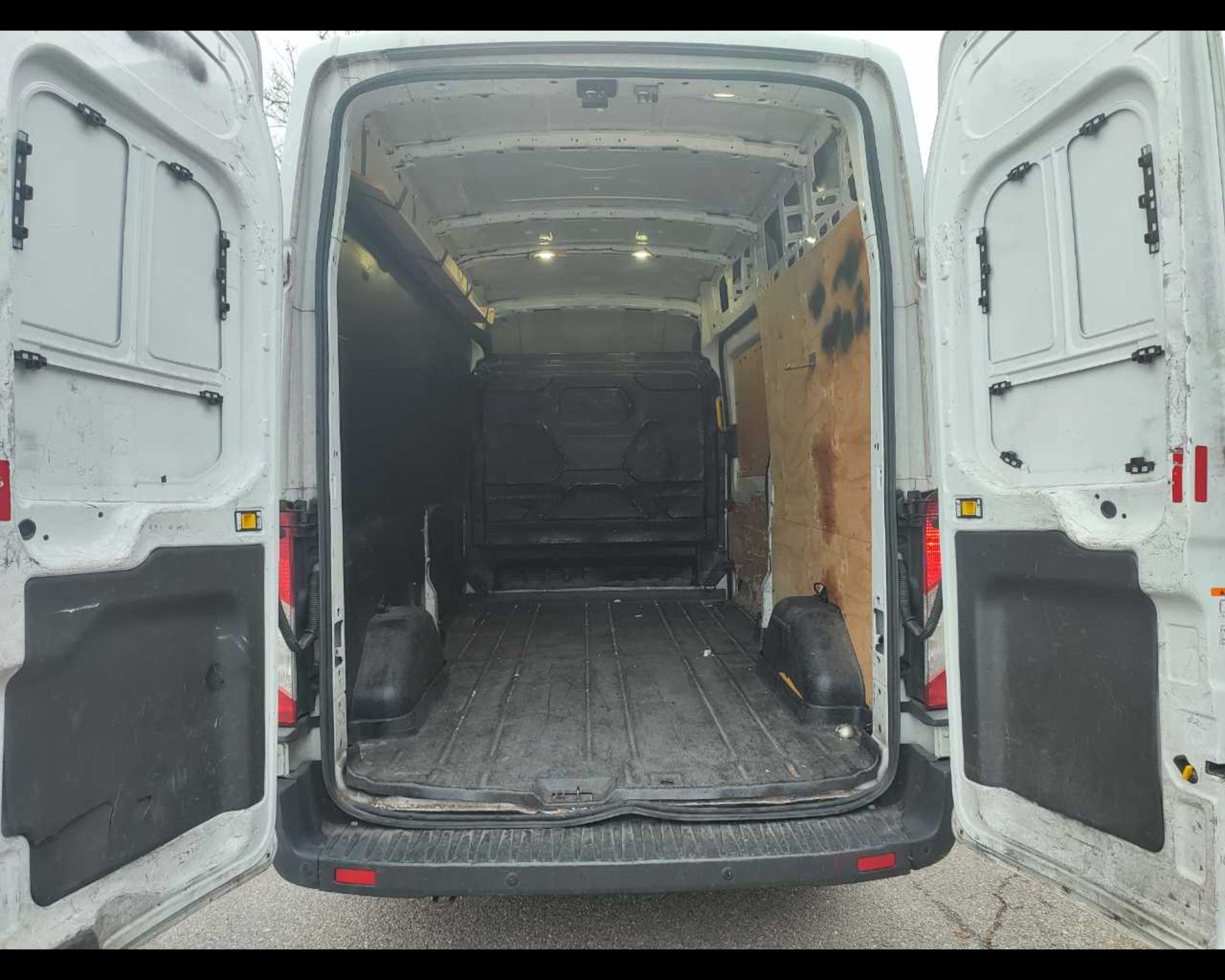 FORD Transit 310 2.0 tdci 130cv - Lombardia Truck