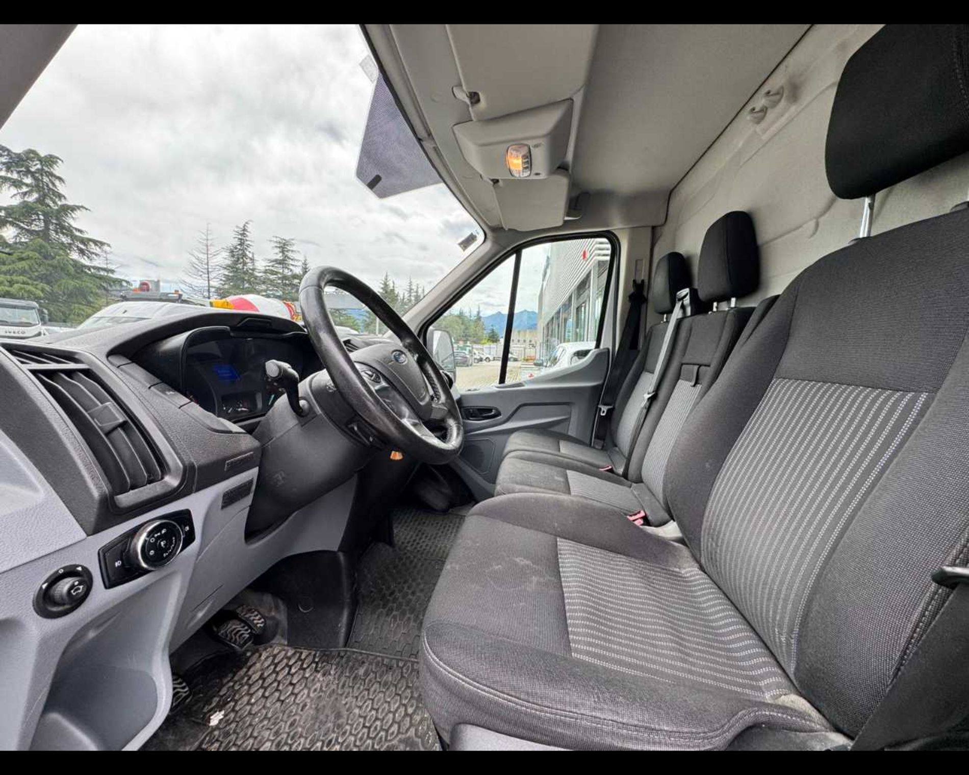 FORD Transit 350 2.0 tdci 170cv L3H2 E6 - Lombardia Truck