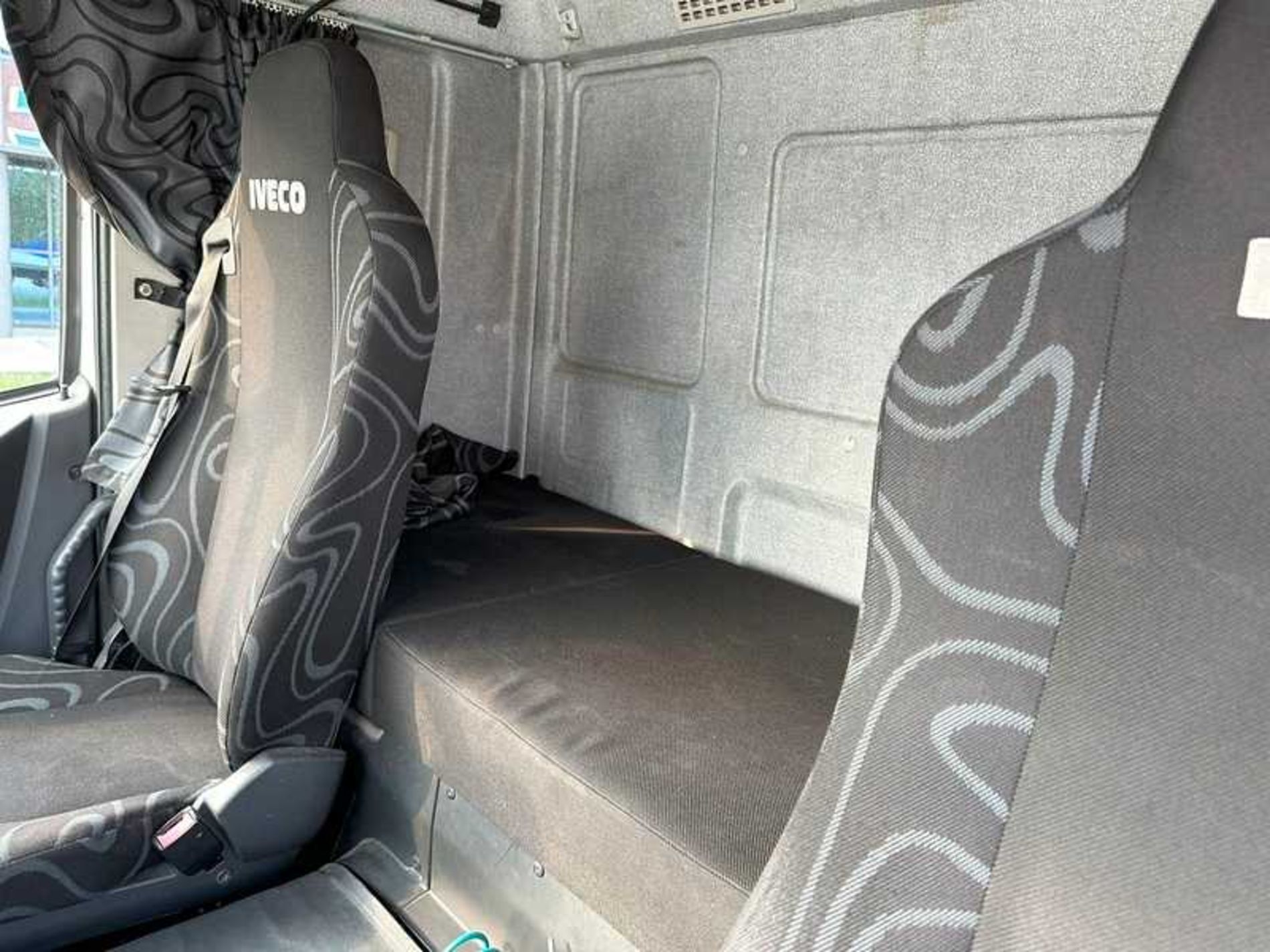 IVECO ML150E28/P  CENTINA TELO CON SPONDA - Lombardia Truck