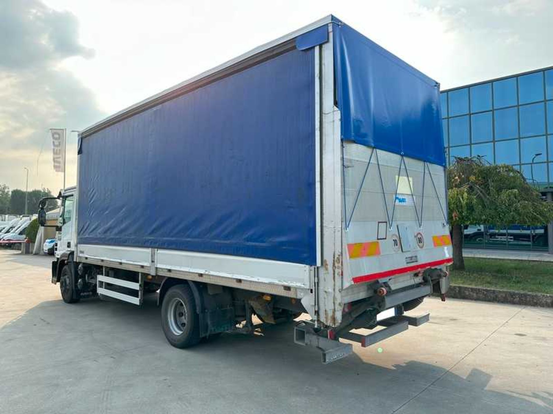 IVECO ML150E28/P  CENTINA TELO CON SPONDA - Lombardia Truck
