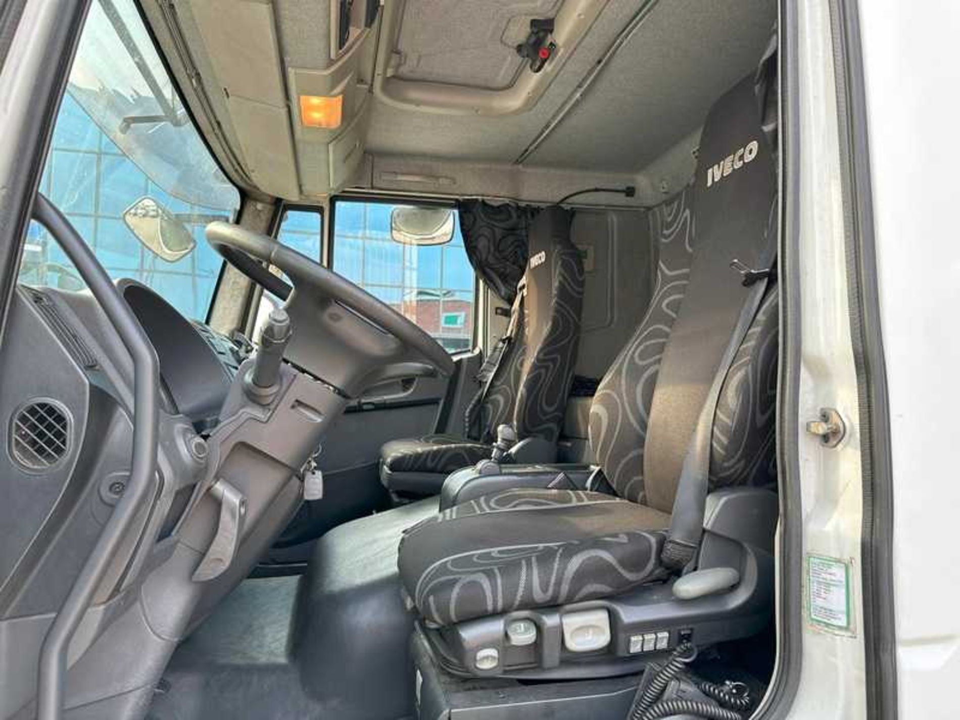 IVECO ML150E28/P  CENTINA TELO CON SPONDA - Lombardia Truck