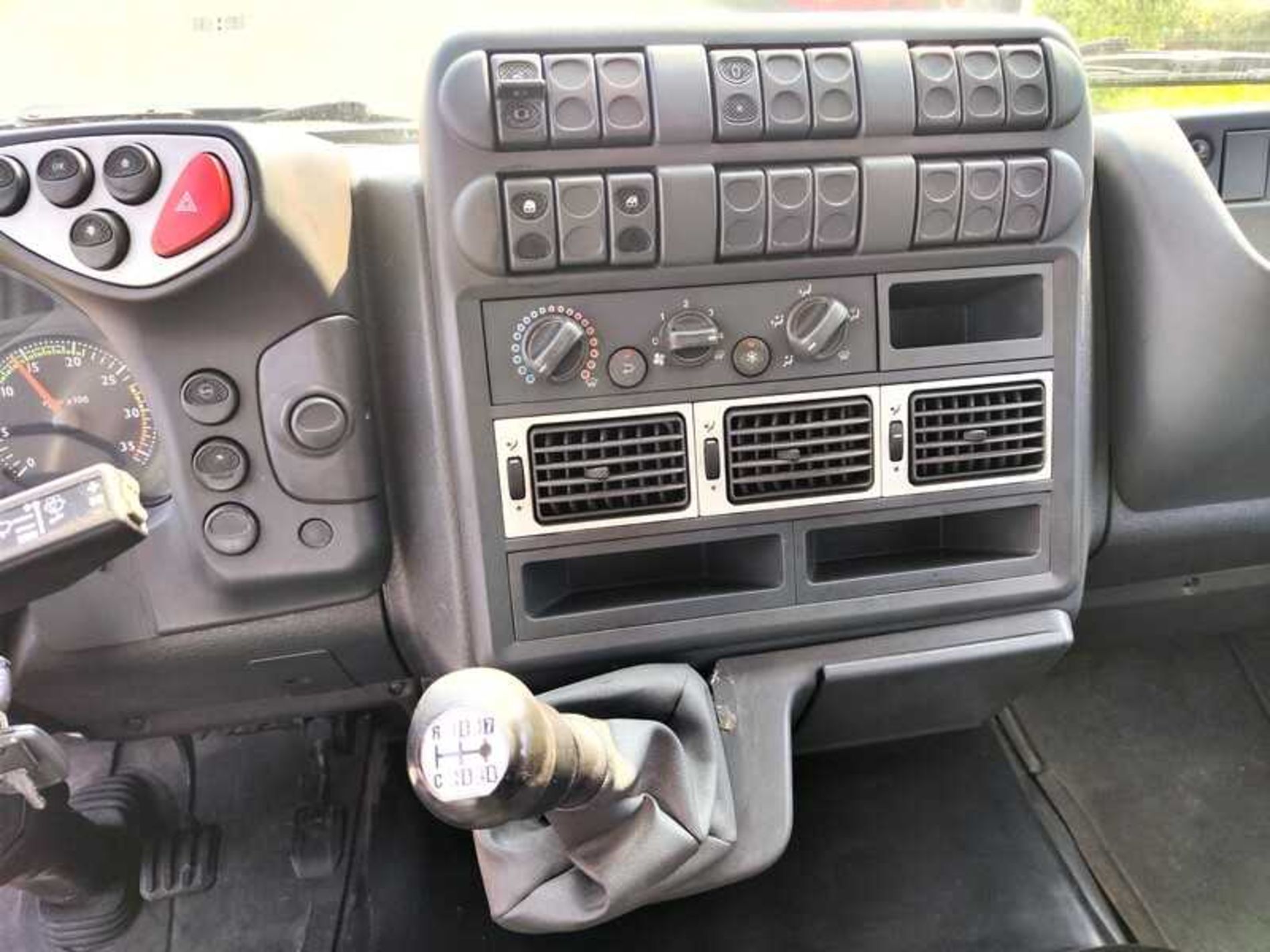 IVECO ML160E25/P CASSONE CENTINA + SPONDA - Lombardia Truck