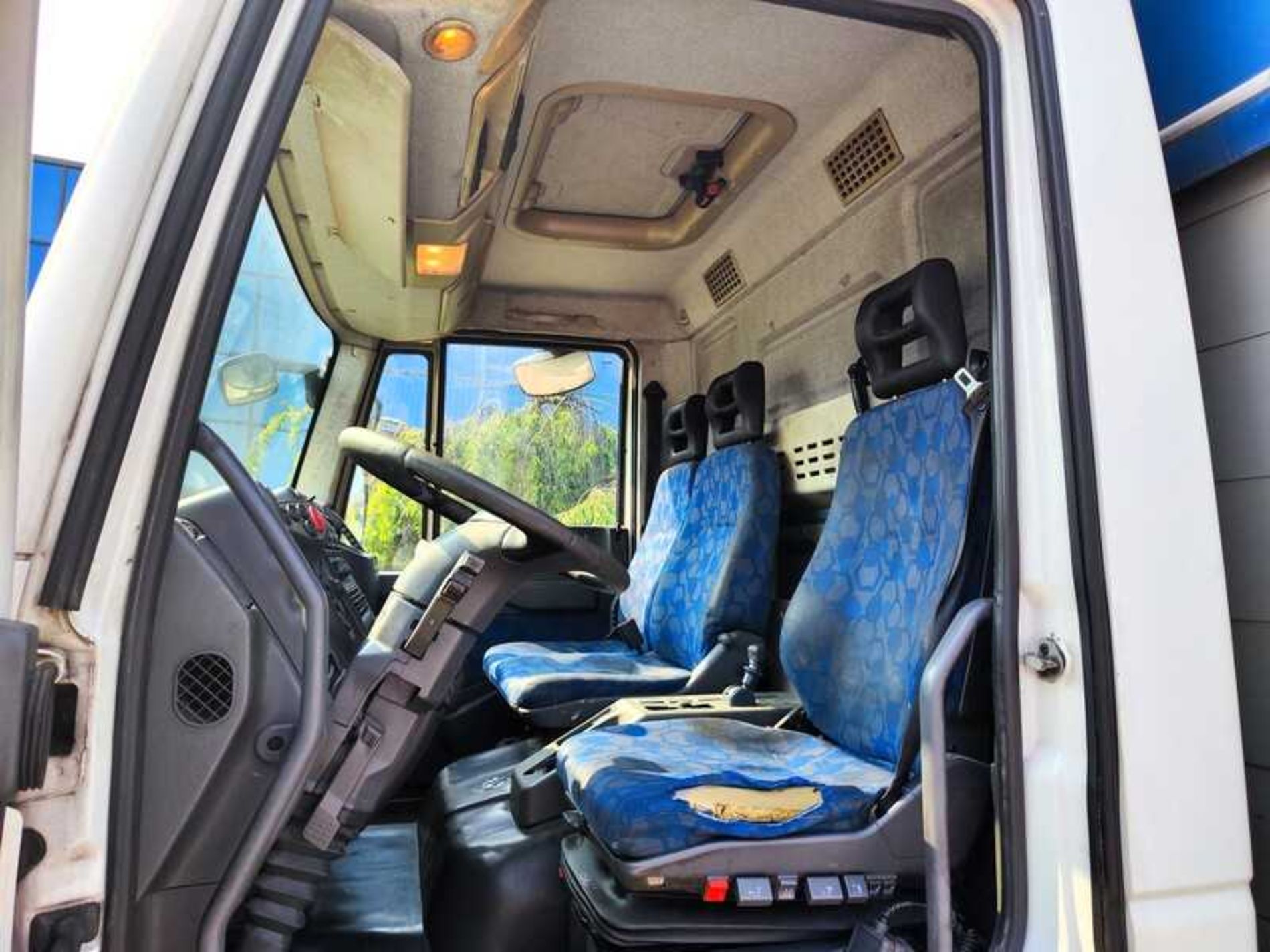 IVECO ML160E25/P CASSONE CENTINA + SPONDA - Lombardia Truck