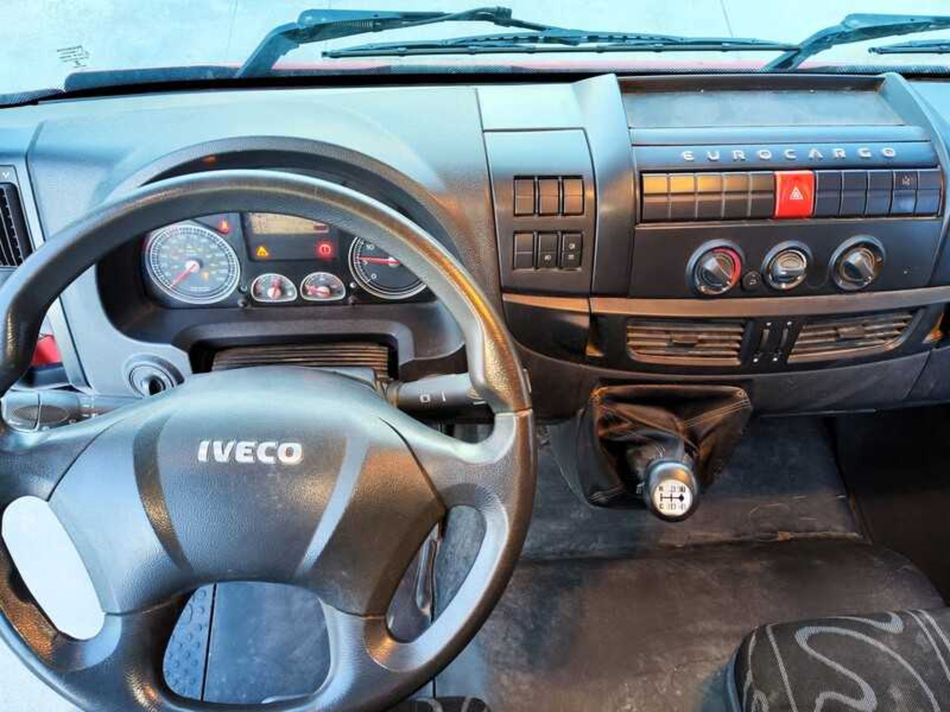 IVECO ML160E25/P CASSONE FISSO - Lombardia Truck