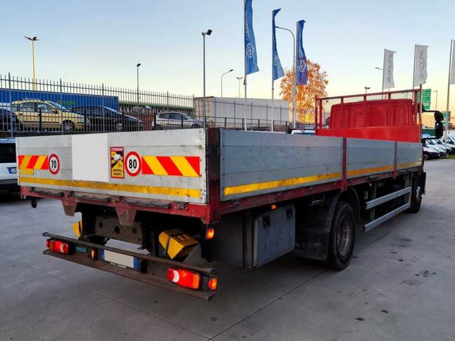 IVECO ML160E25/P CASSONE FISSO - Lombardia Truck