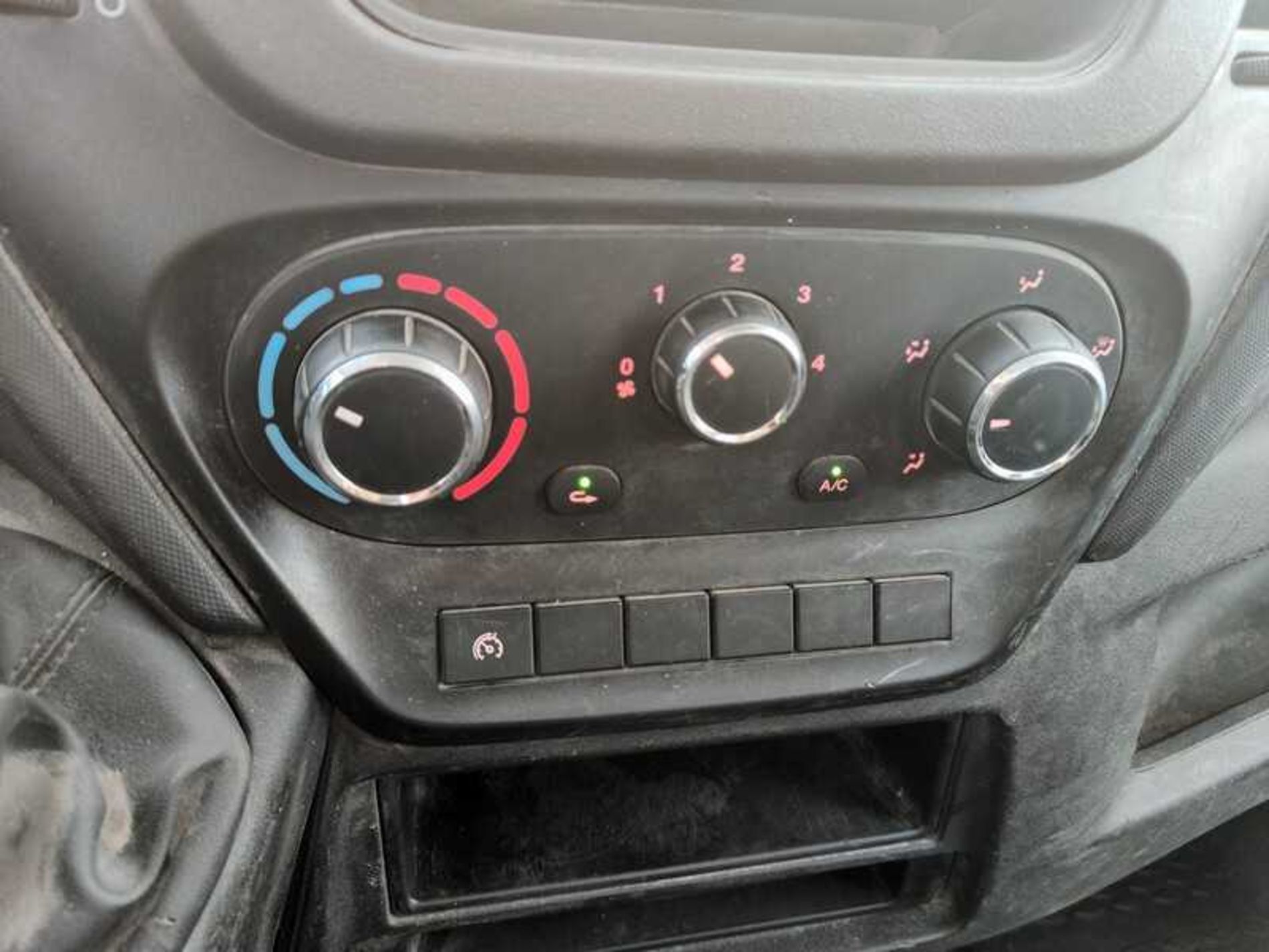 IVECO 35C12 CASSONE FISSO - Lombardia Truck