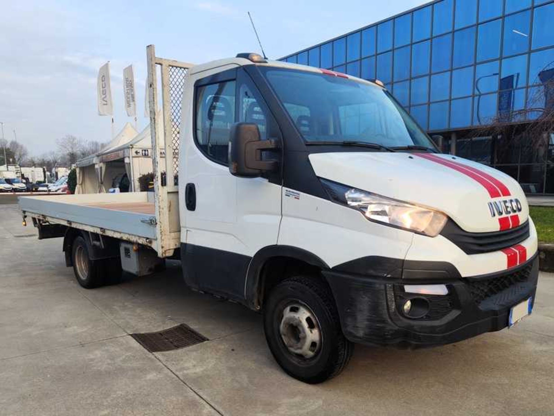 IVECO 35C12 CASSONE FISSO - Lombardia Truck