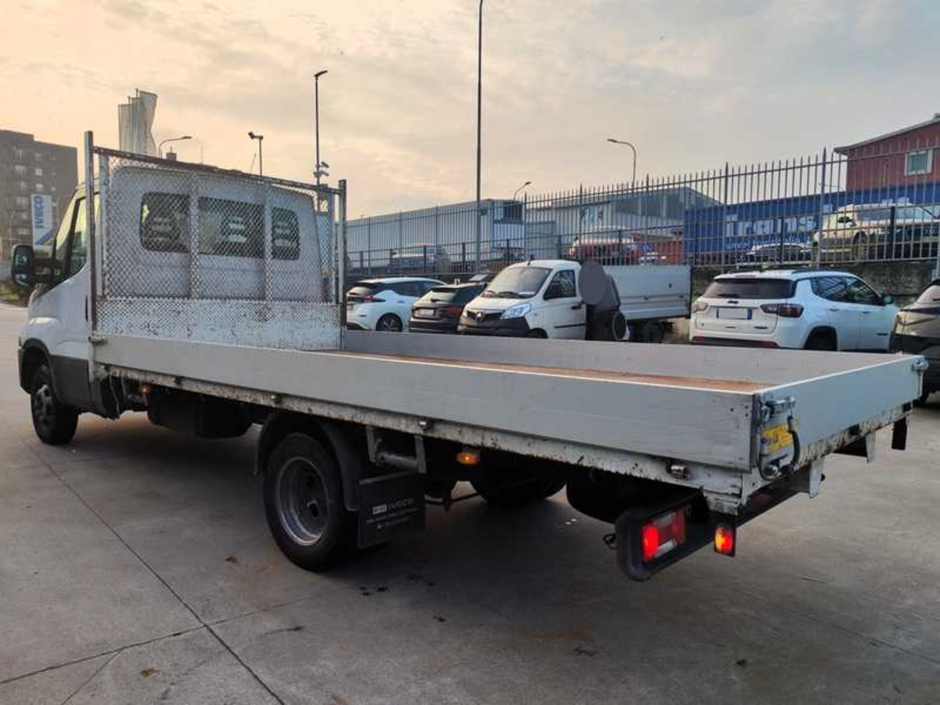 IVECO 35C12 CASSONE FISSO - Lombardia Truck
