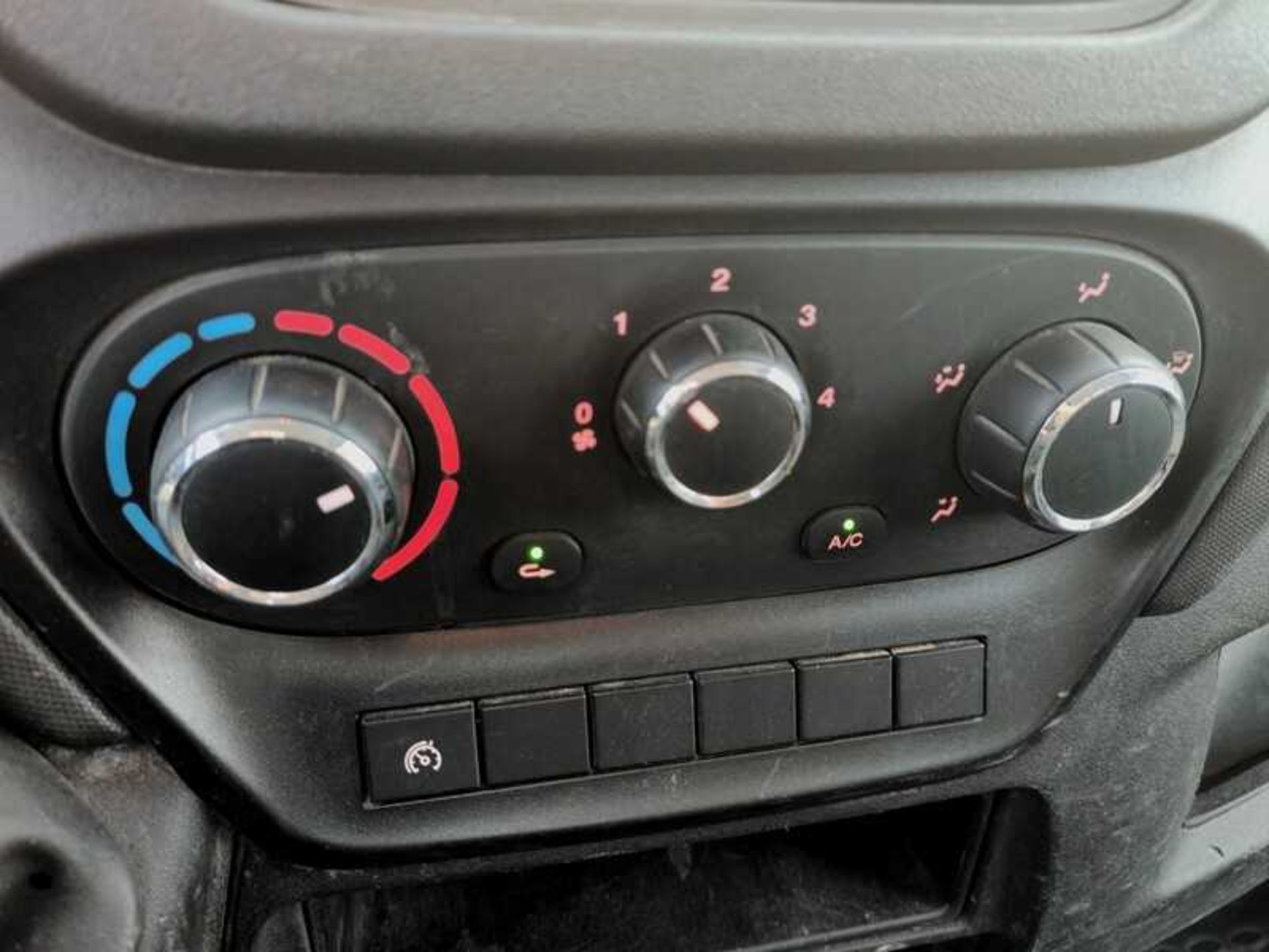 IVECO 35C12 CASSONE FISSO - Lombardia Truck