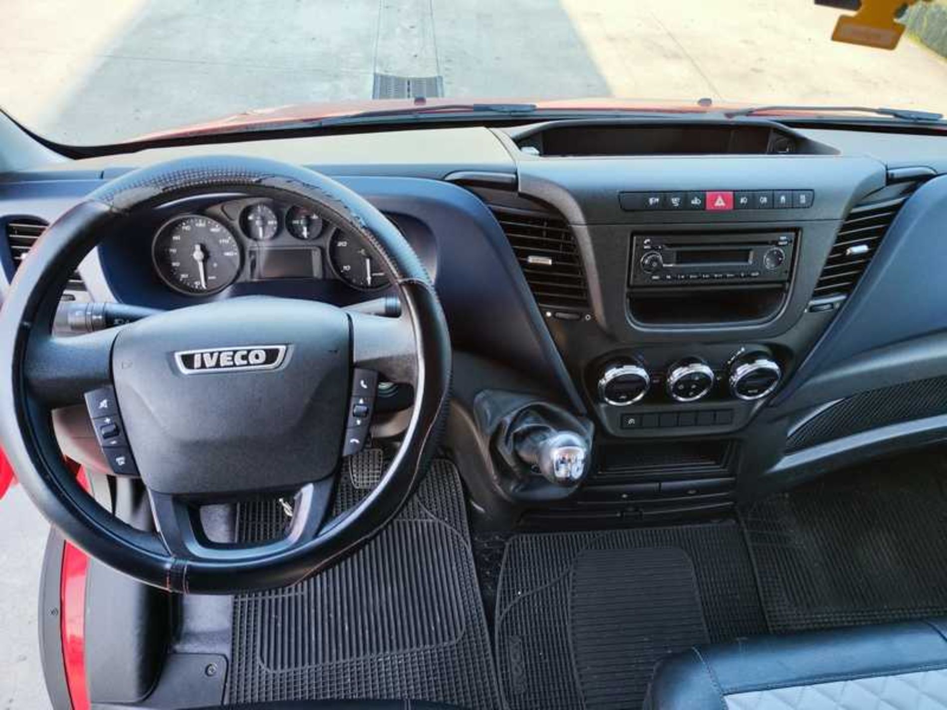 IVECO 35C12 FURGONE IN LEGA - Lombardia Truck