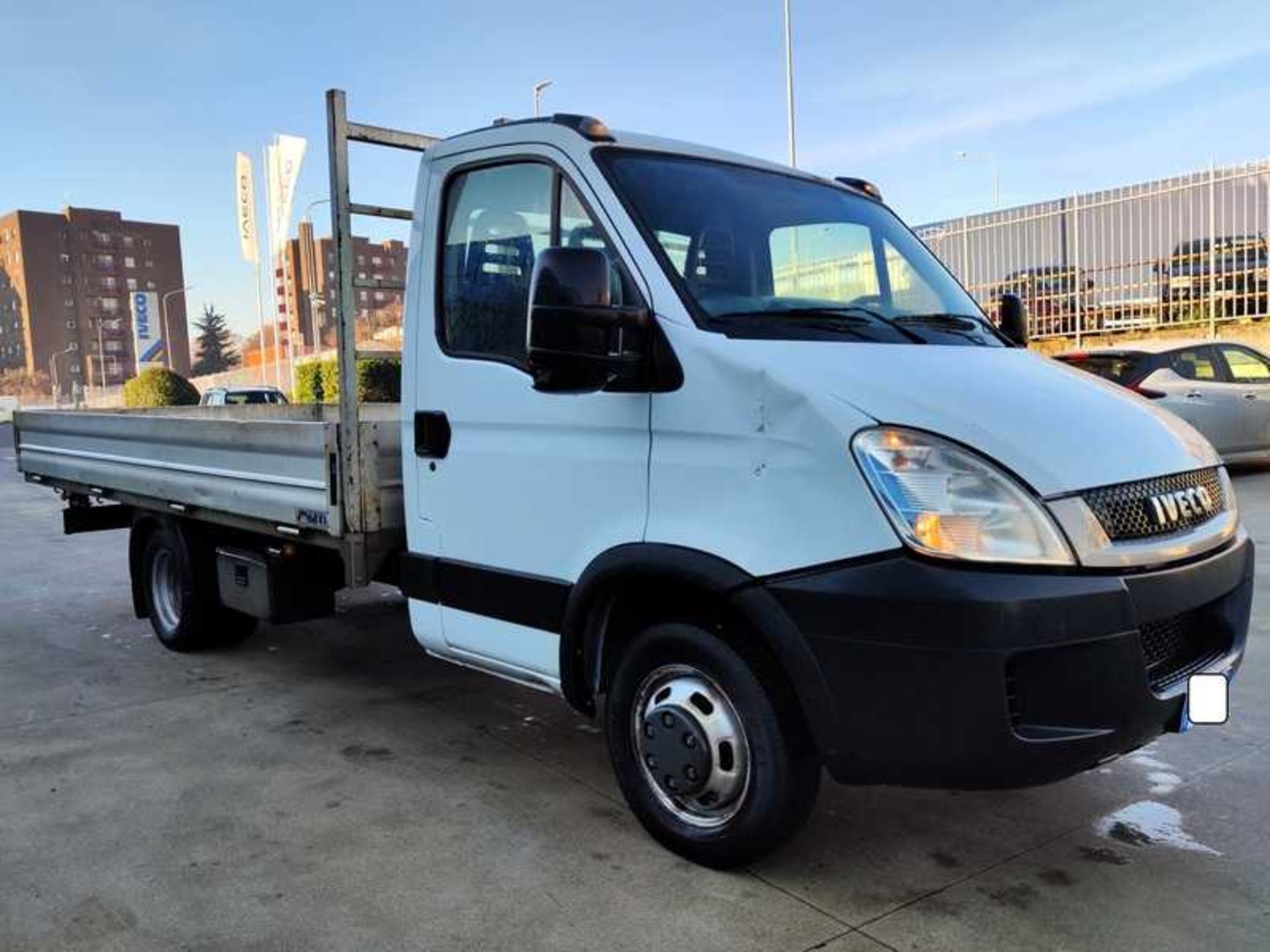 IVECO 35C13 CASSONE FISSO - Lombardia Truck