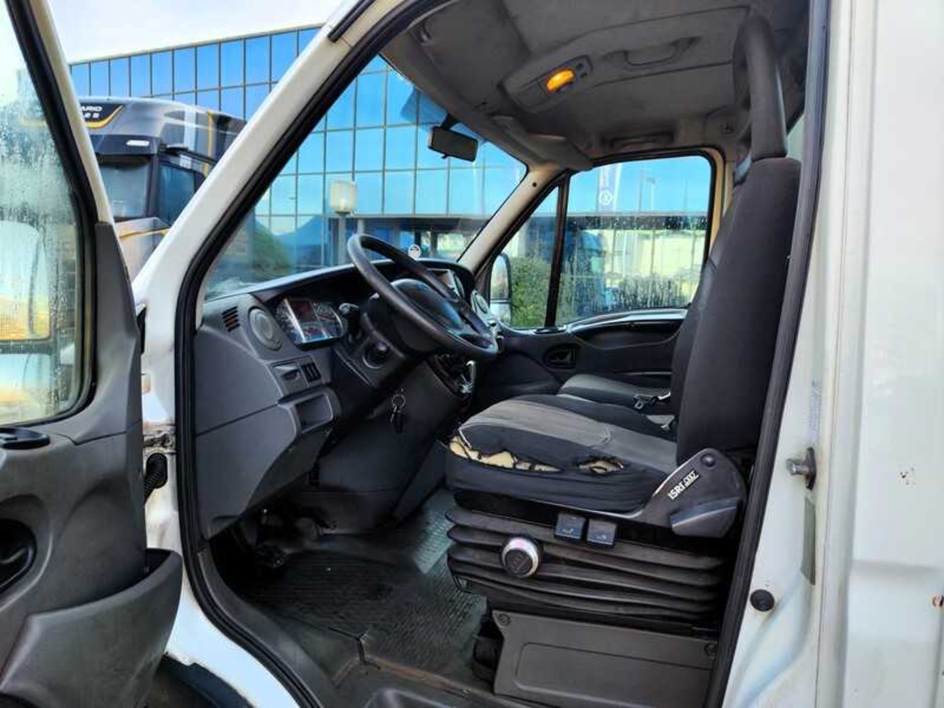 IVECO 35C13 CASSONE FISSO - Lombardia Truck