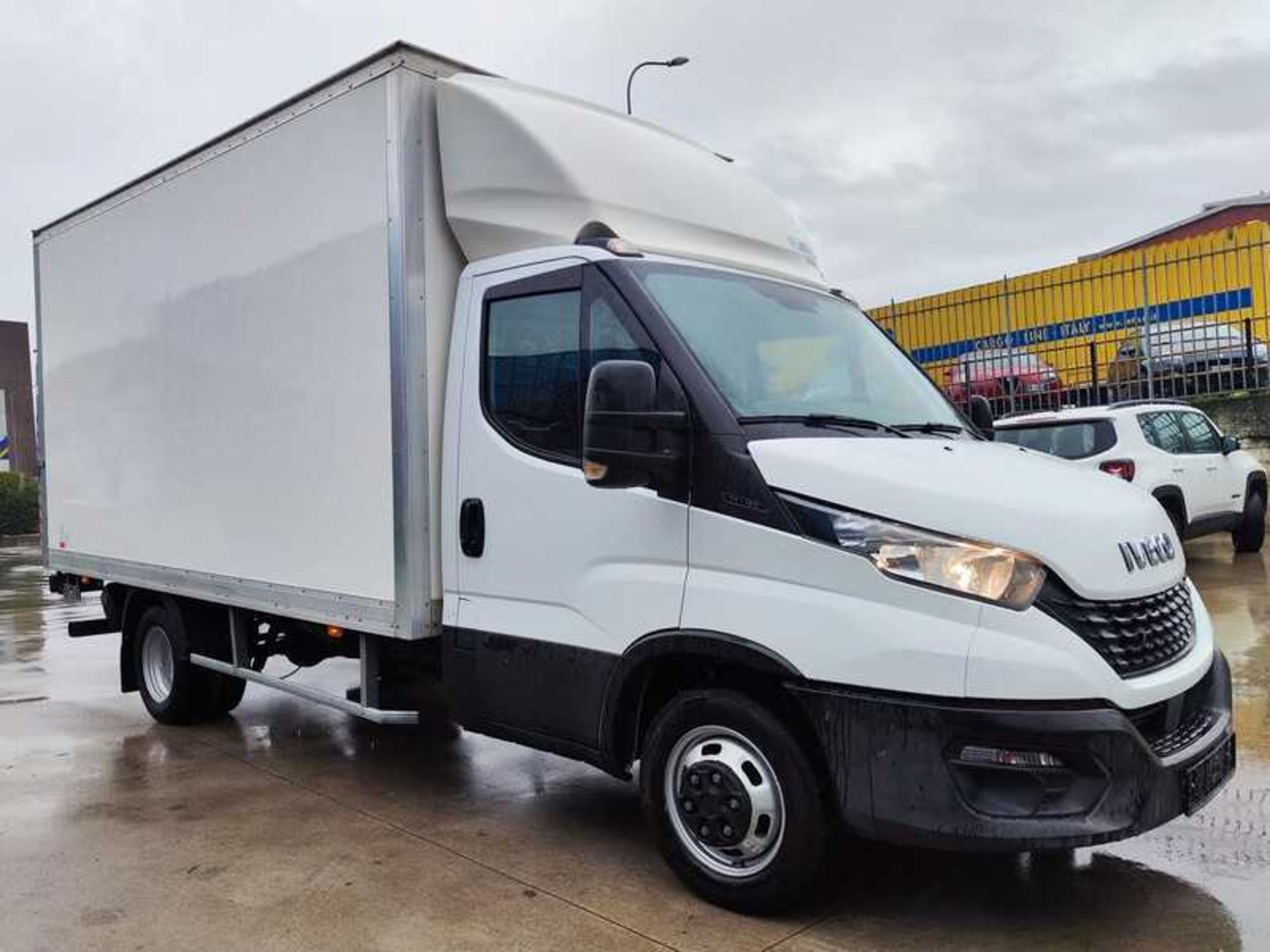 IVECO 35C16 FURGONE CON SPONDA - Lombardia Truck