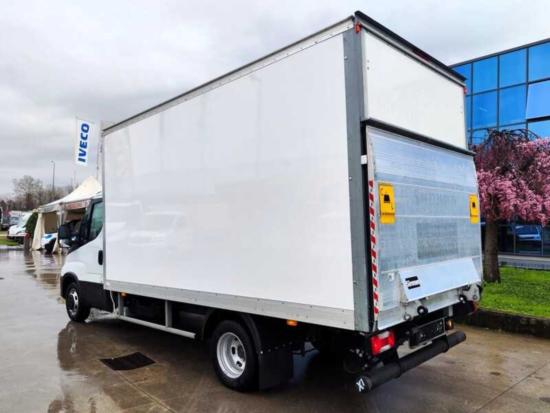 IVECO 35C16 FURGONE CON SPONDA - Lombardia Truck