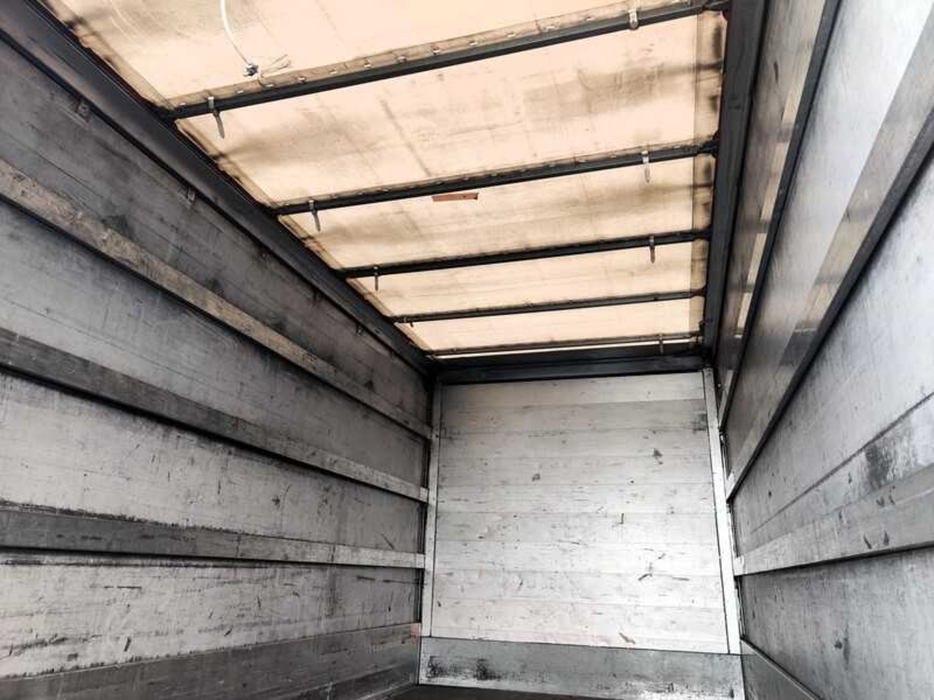 IVECO 35C163.0 CENTINATO CON SPONDA RETRATTILE - Lombardia Truck