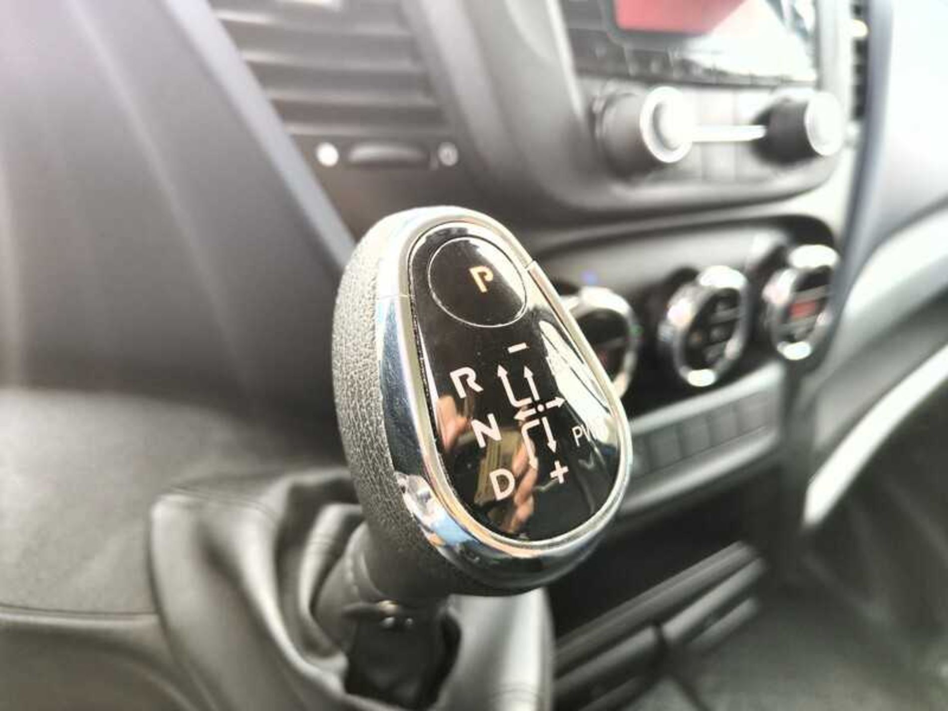 IVECO 35C18HA8 FURGONE LEGA CON SPONDA - Lombardia Truck