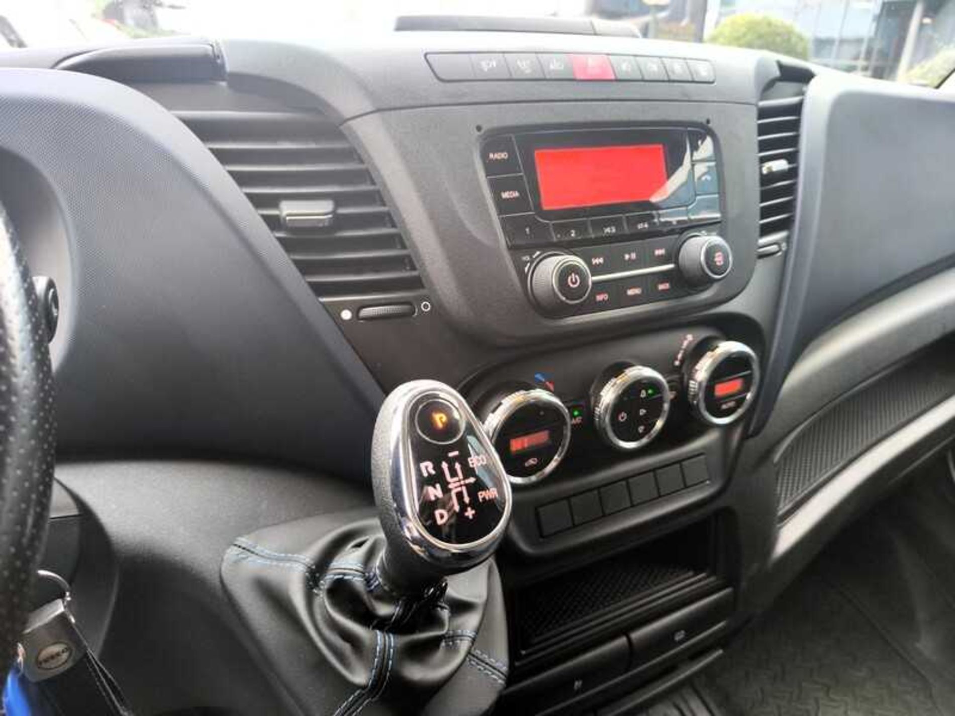 IVECO 35S14A8V H2 3520L - Lombardia Truck