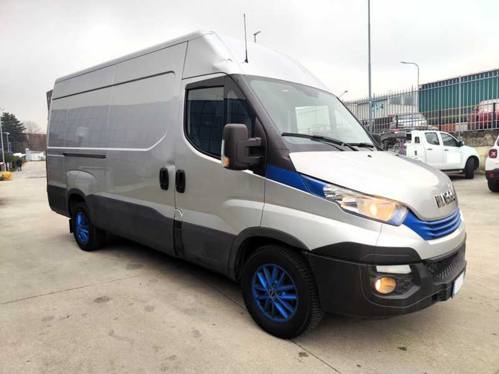 IVECO 35S14A8V H2 3520L - Lombardia Truck