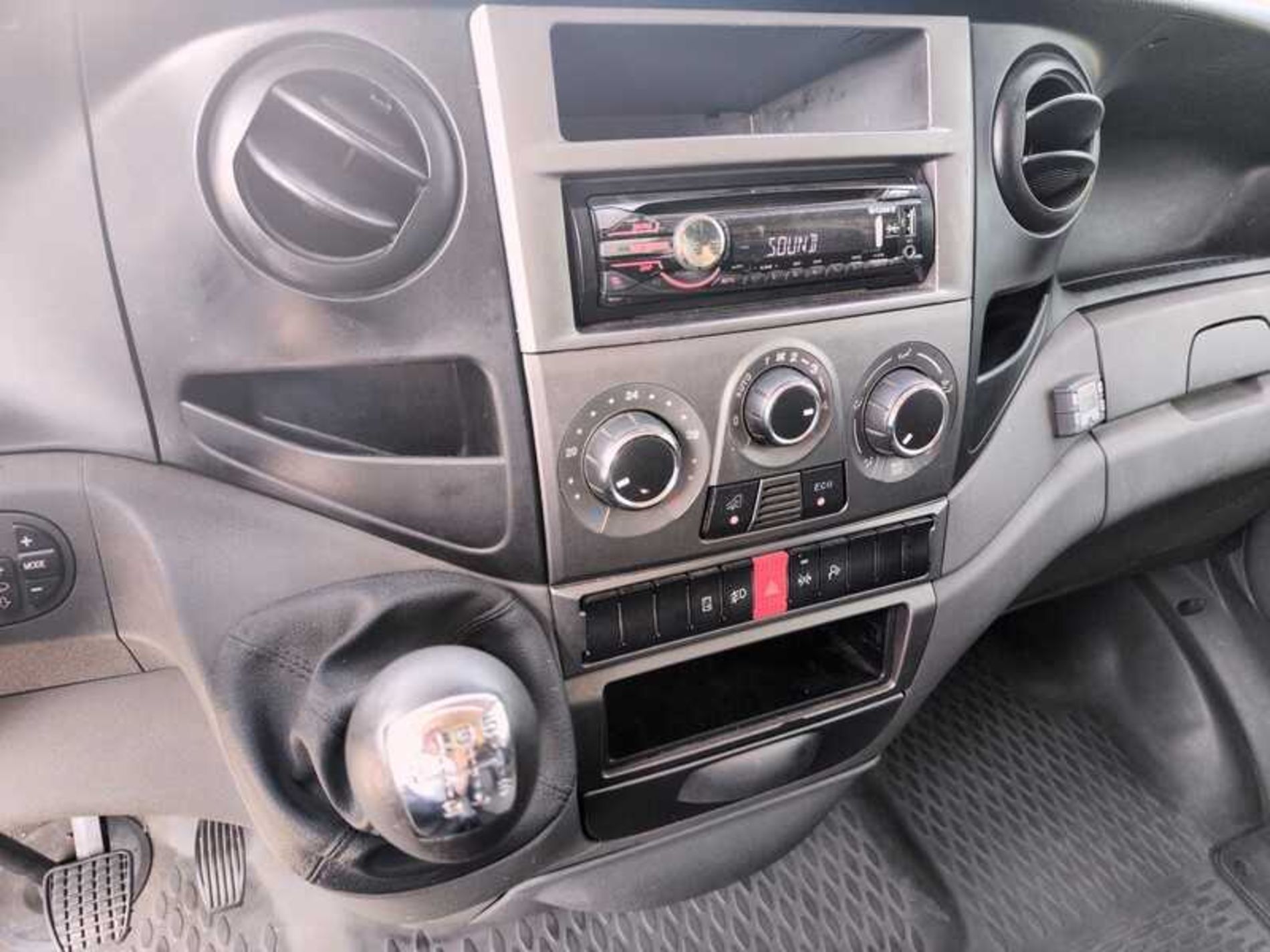 IVECO 35S14G V/P H2 3300 - Lombardia Truck