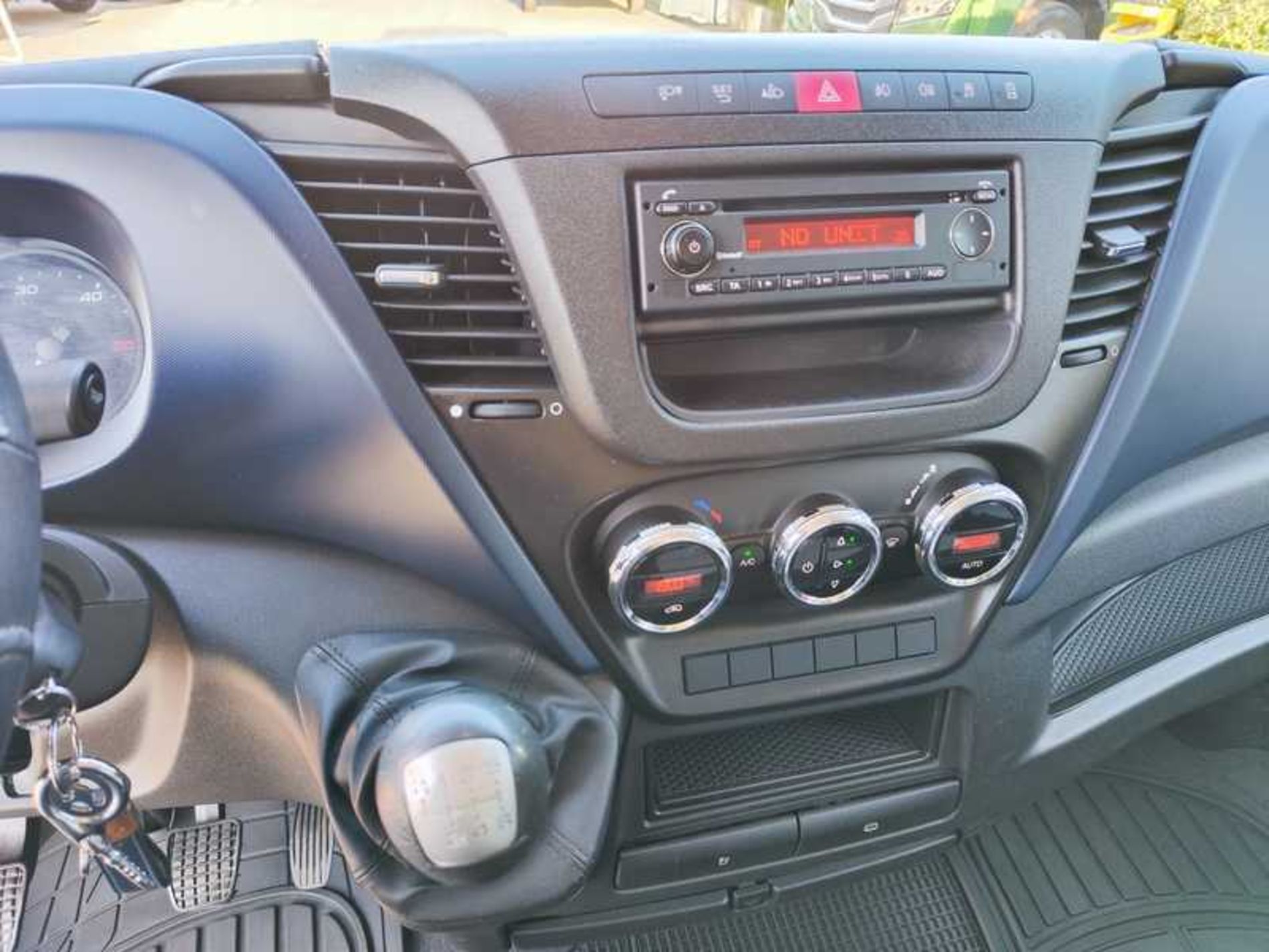 IVECO 35S14V H2 3520L - Lombardia Truck