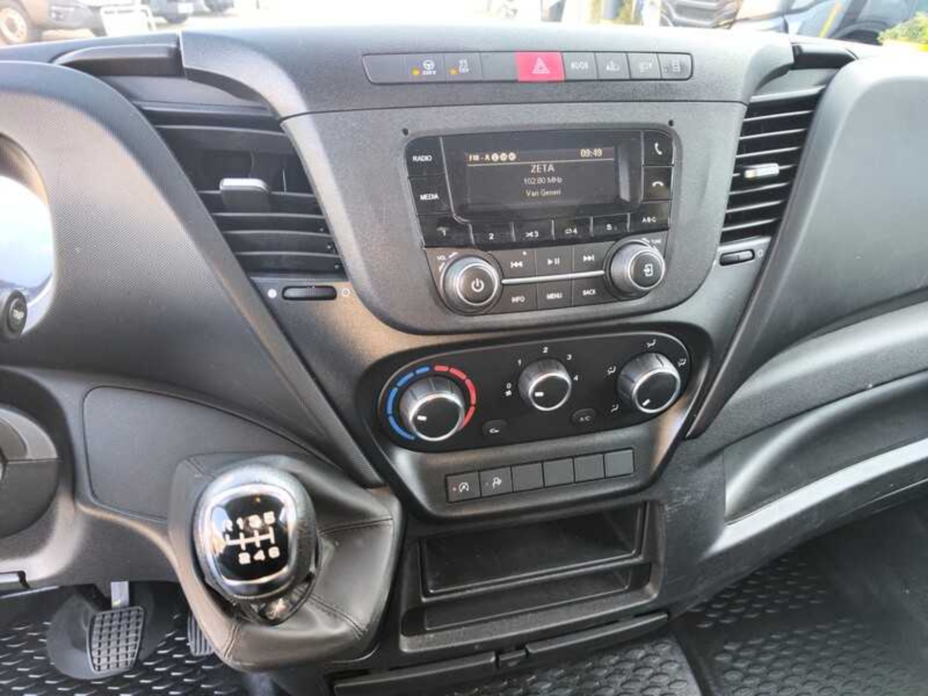 IVECO 35S14V H2 3520L - Lombardia Truck