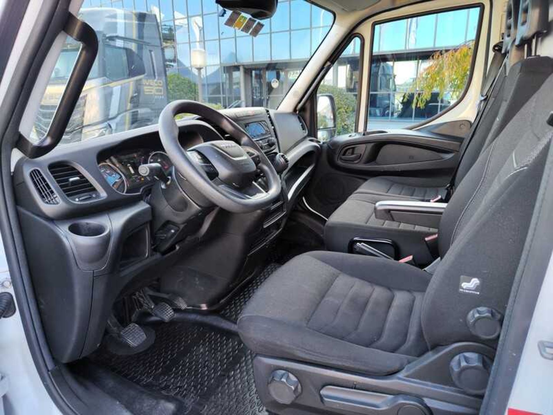 IVECO 35S14V H2 3520L - Lombardia Truck