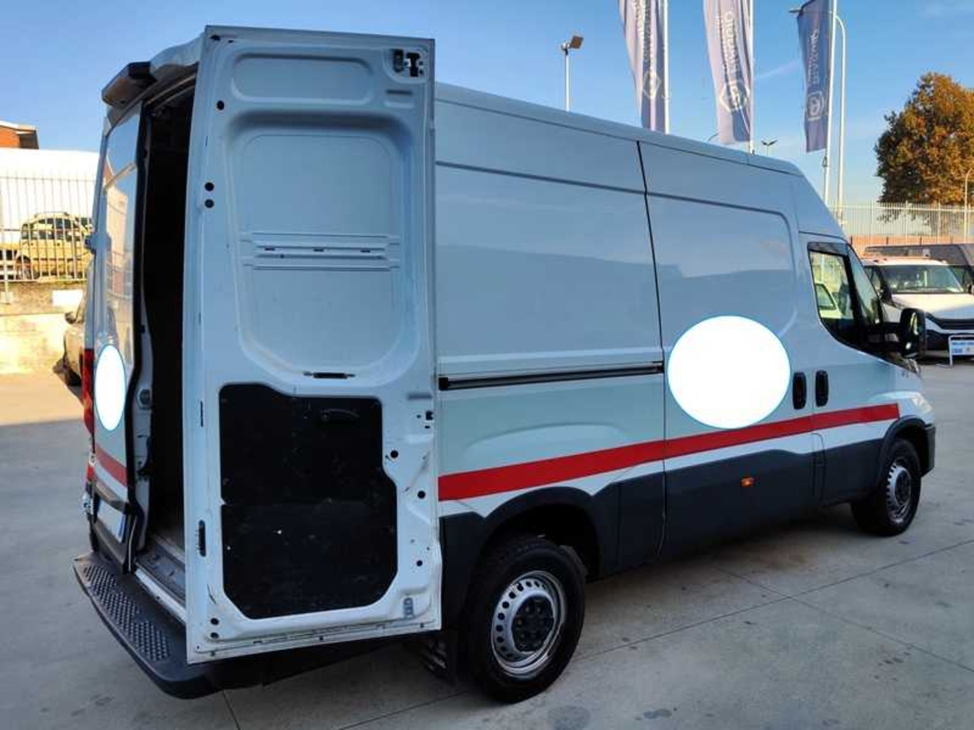 IVECO 35S14V H2 3520L - Lombardia Truck