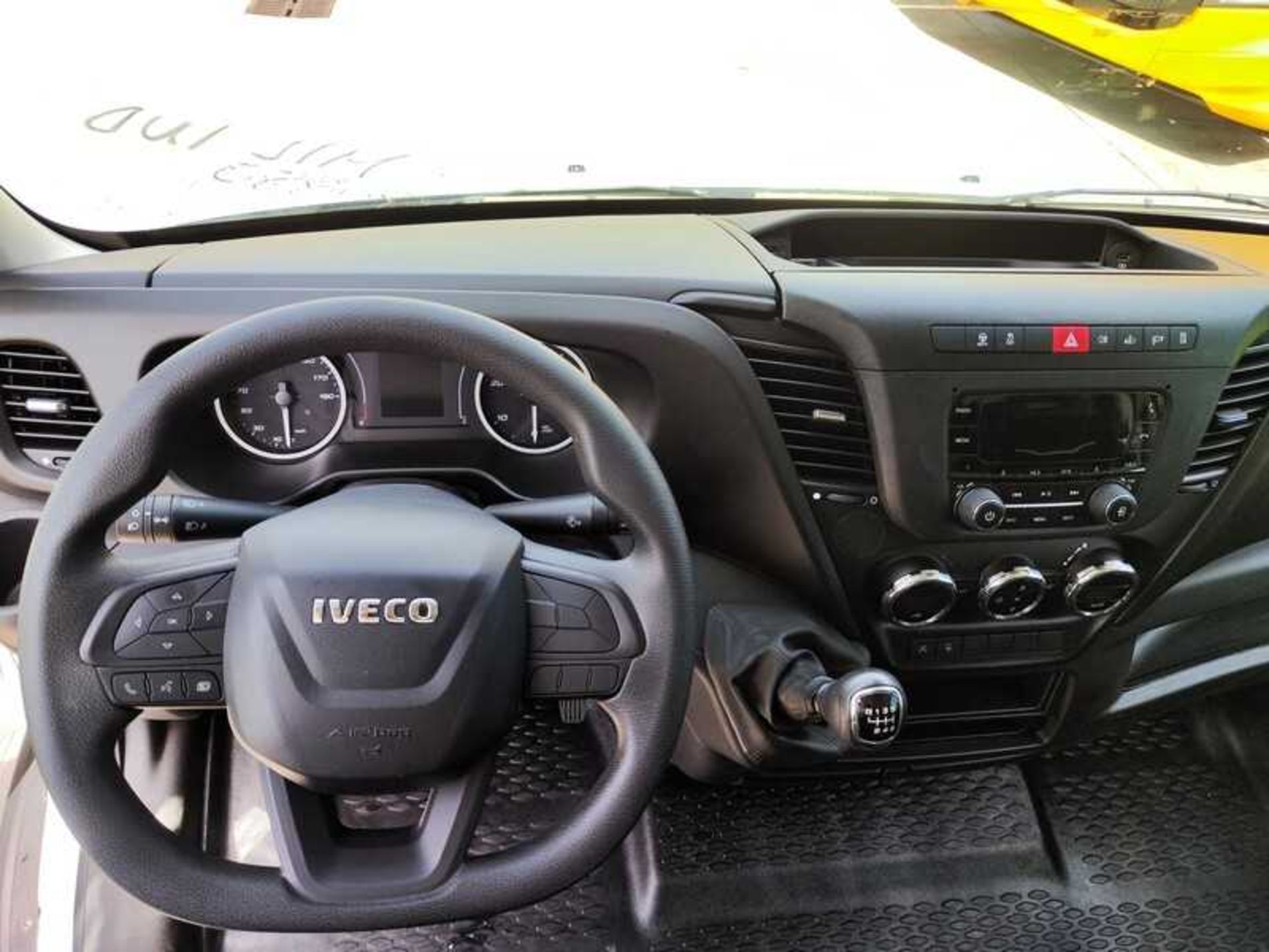 IVECO 35S16V H2 3520L - Lombardia Truck