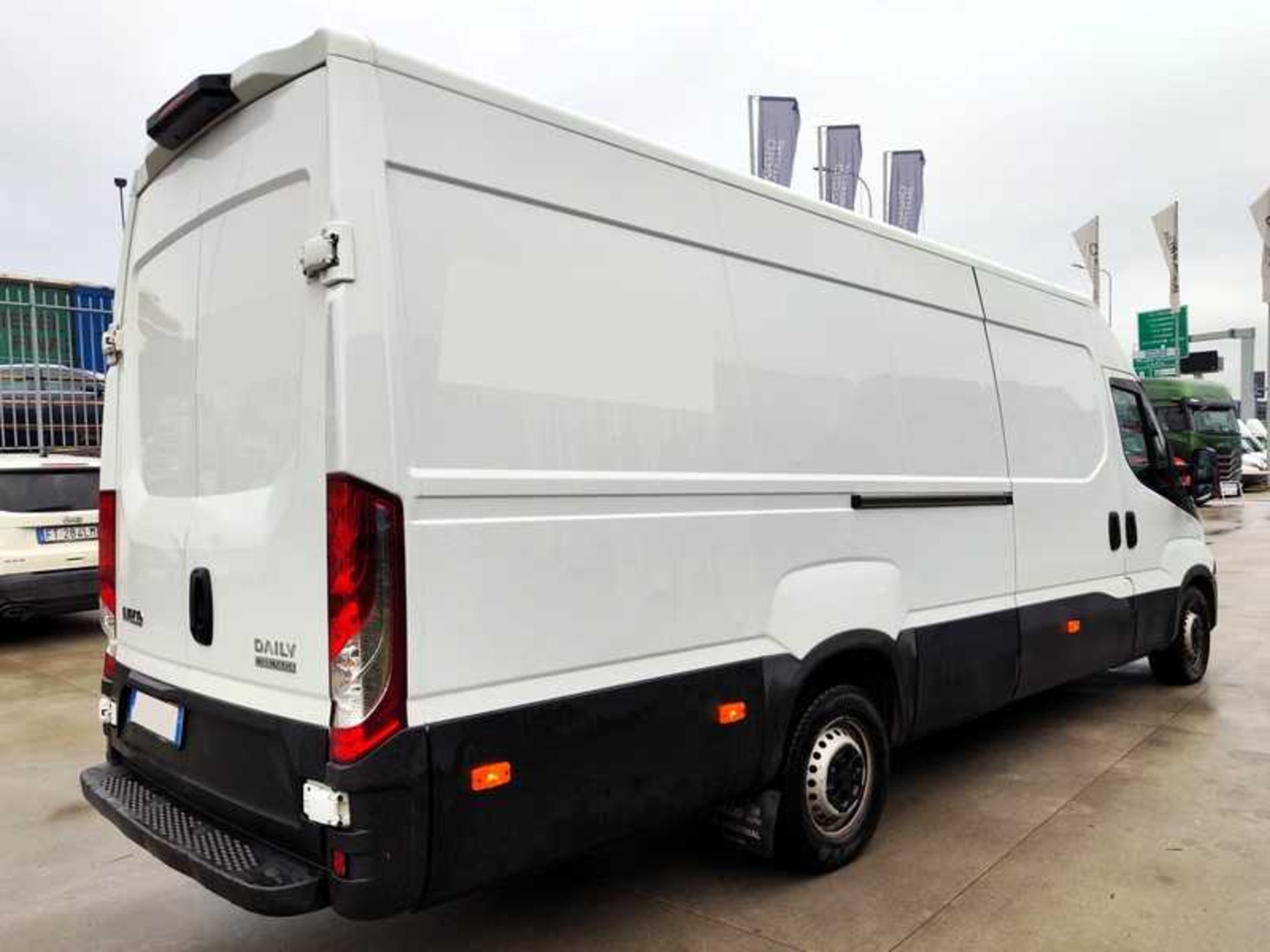 IVECO 35S16VA8V H2 4100 - Lombardia Truck