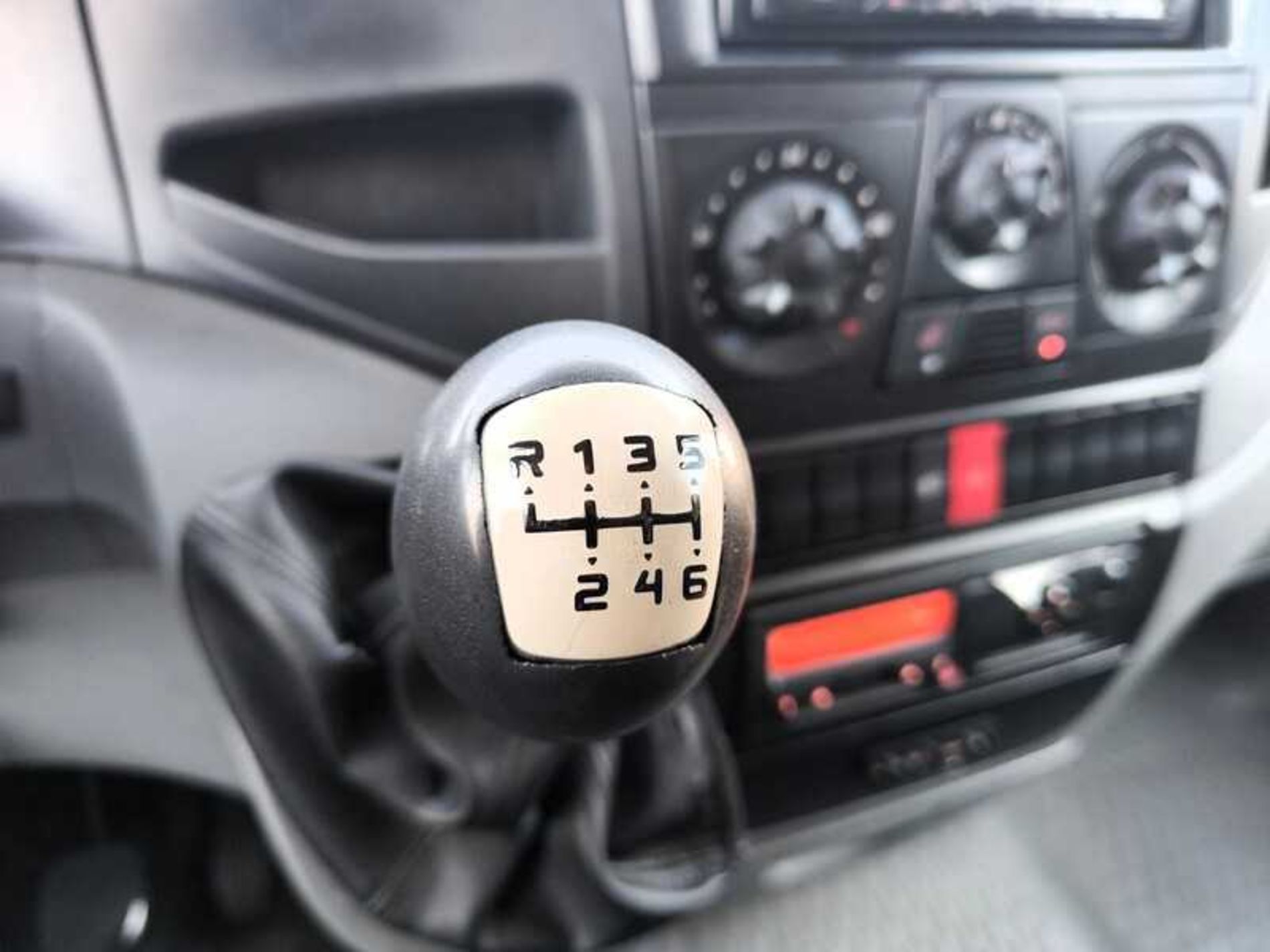 IVECO 65C18 FURGONE CON SPONDA - Lombardia Truck