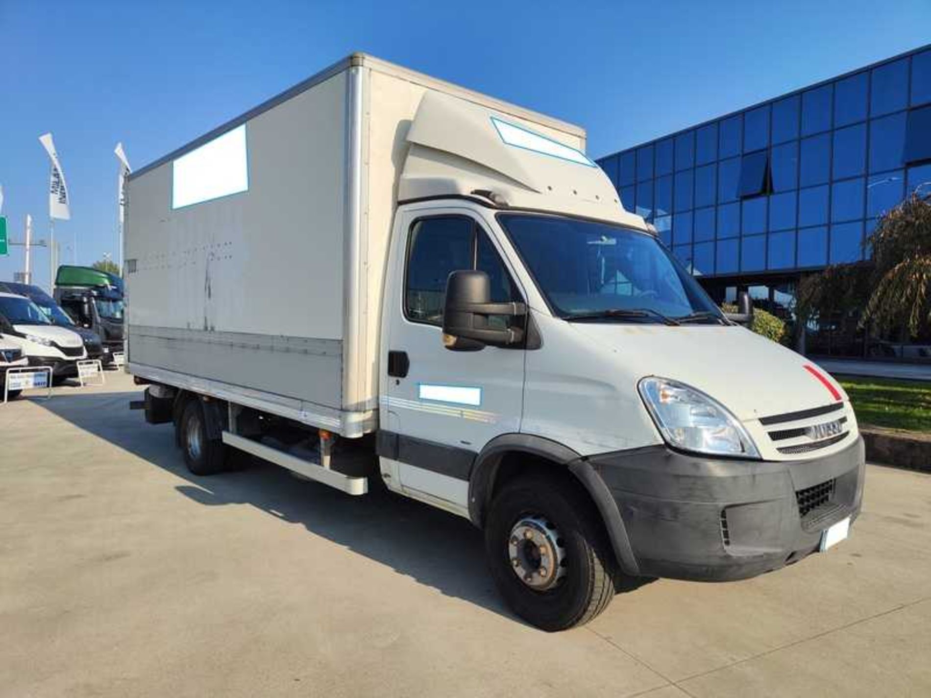 IVECO 65C18 FURGONE CON SPONDA - Lombardia Truck